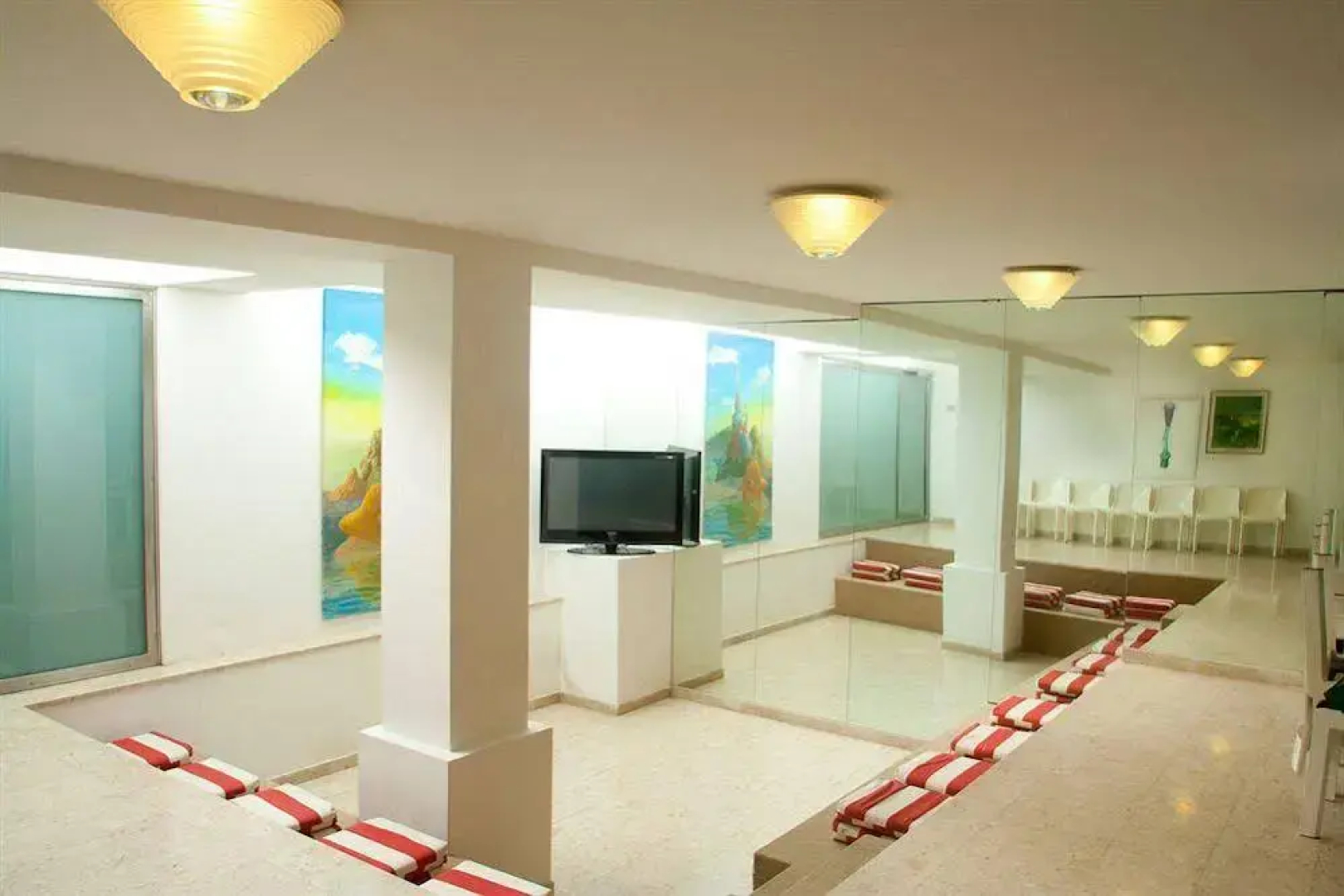 Hotel Caravelle