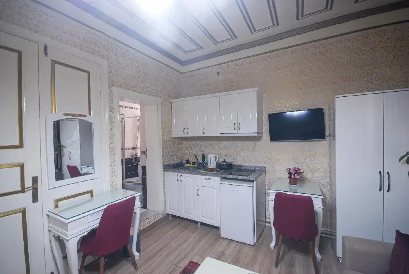 Alhambra Apart Hotel