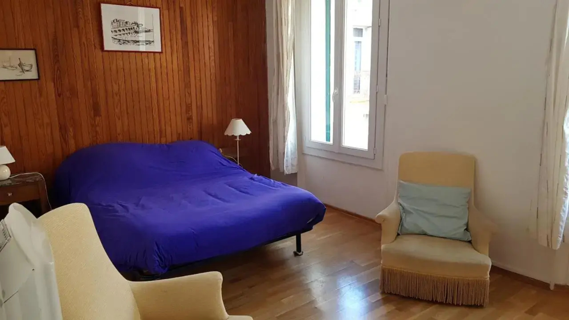 Rue sebastien spacious apartment close beach