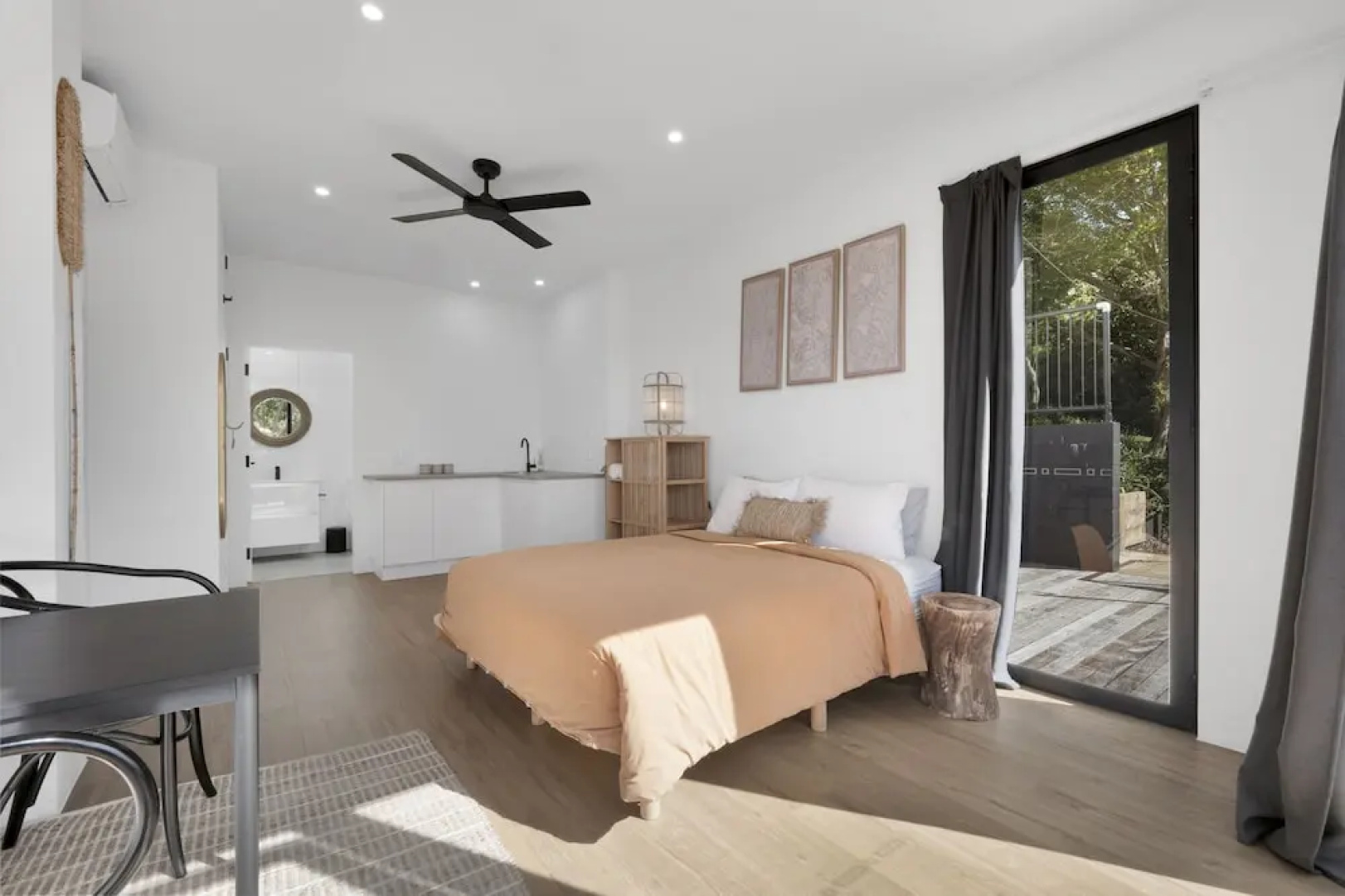 The Beach Rooms