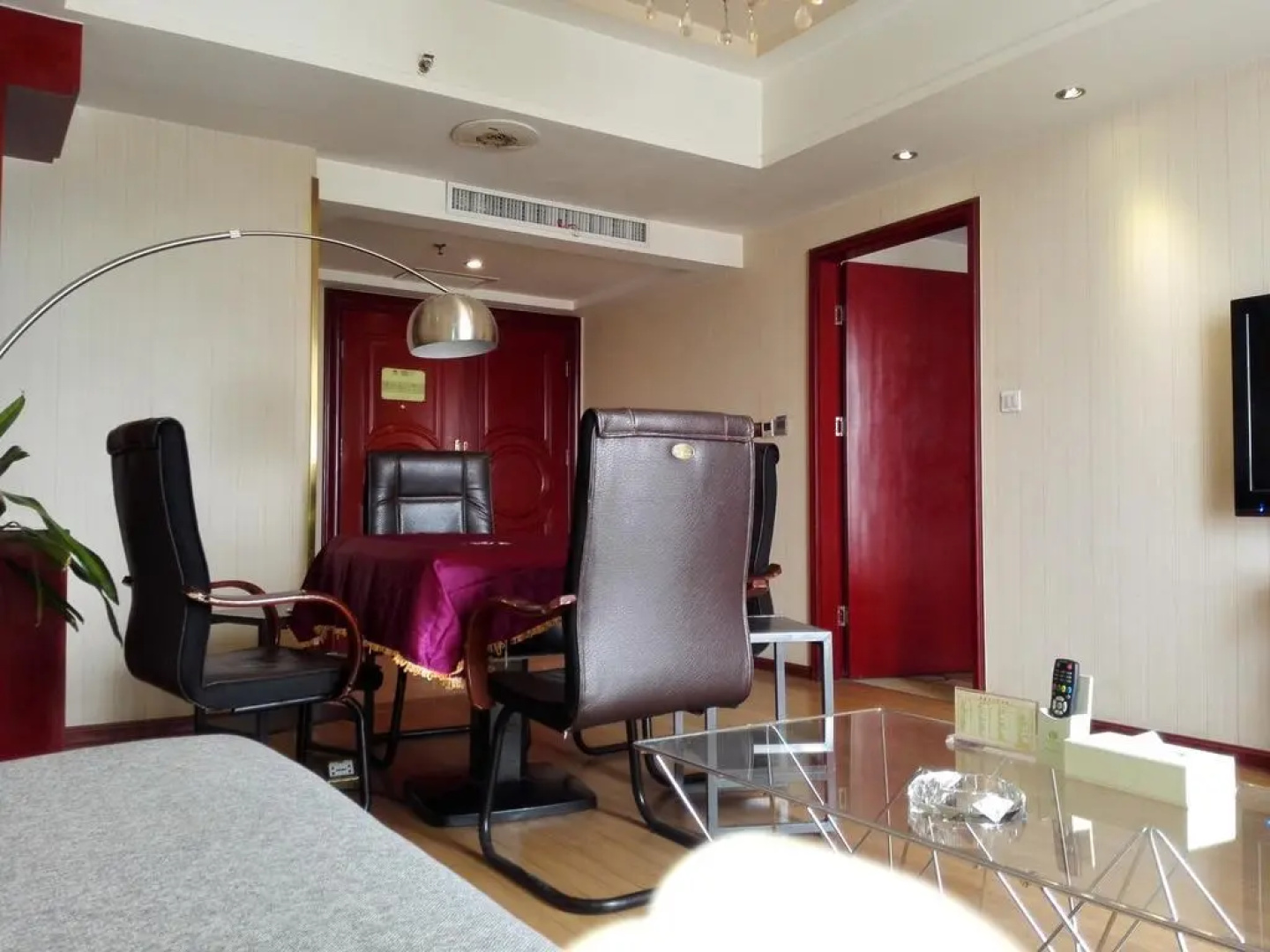 Vienna Hotel Nanyang People Road