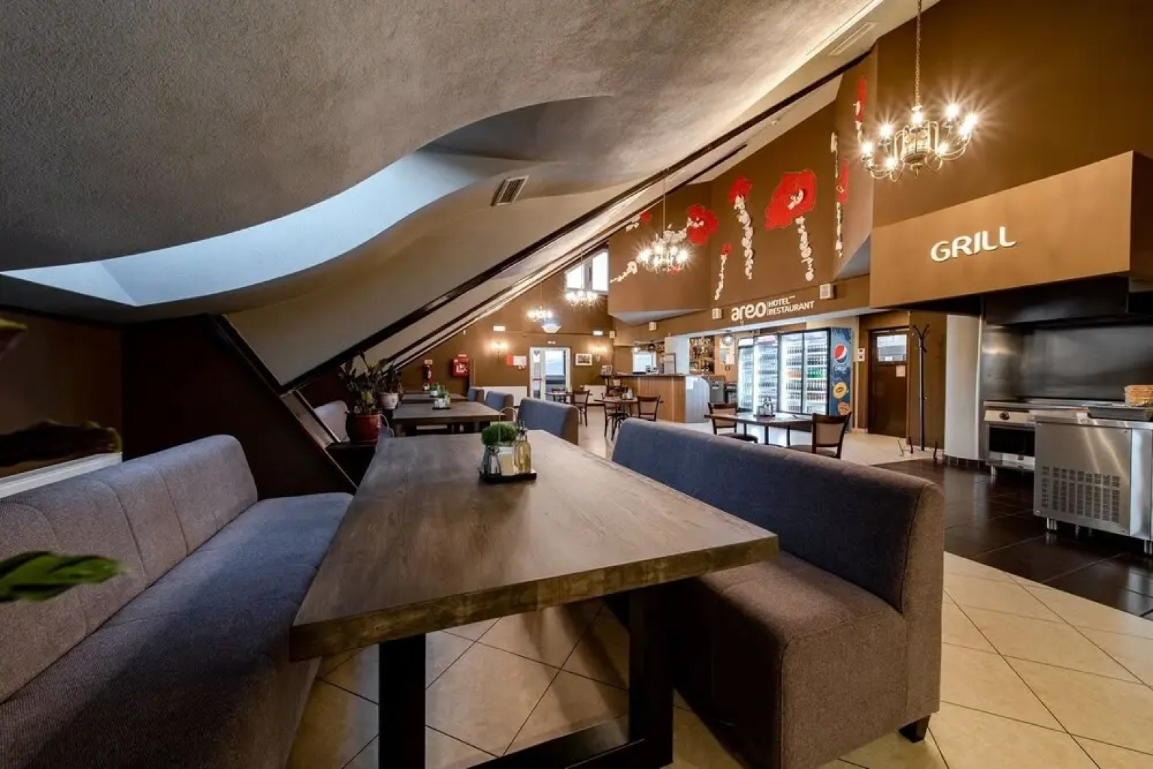 Areo Hotel & Restaurant