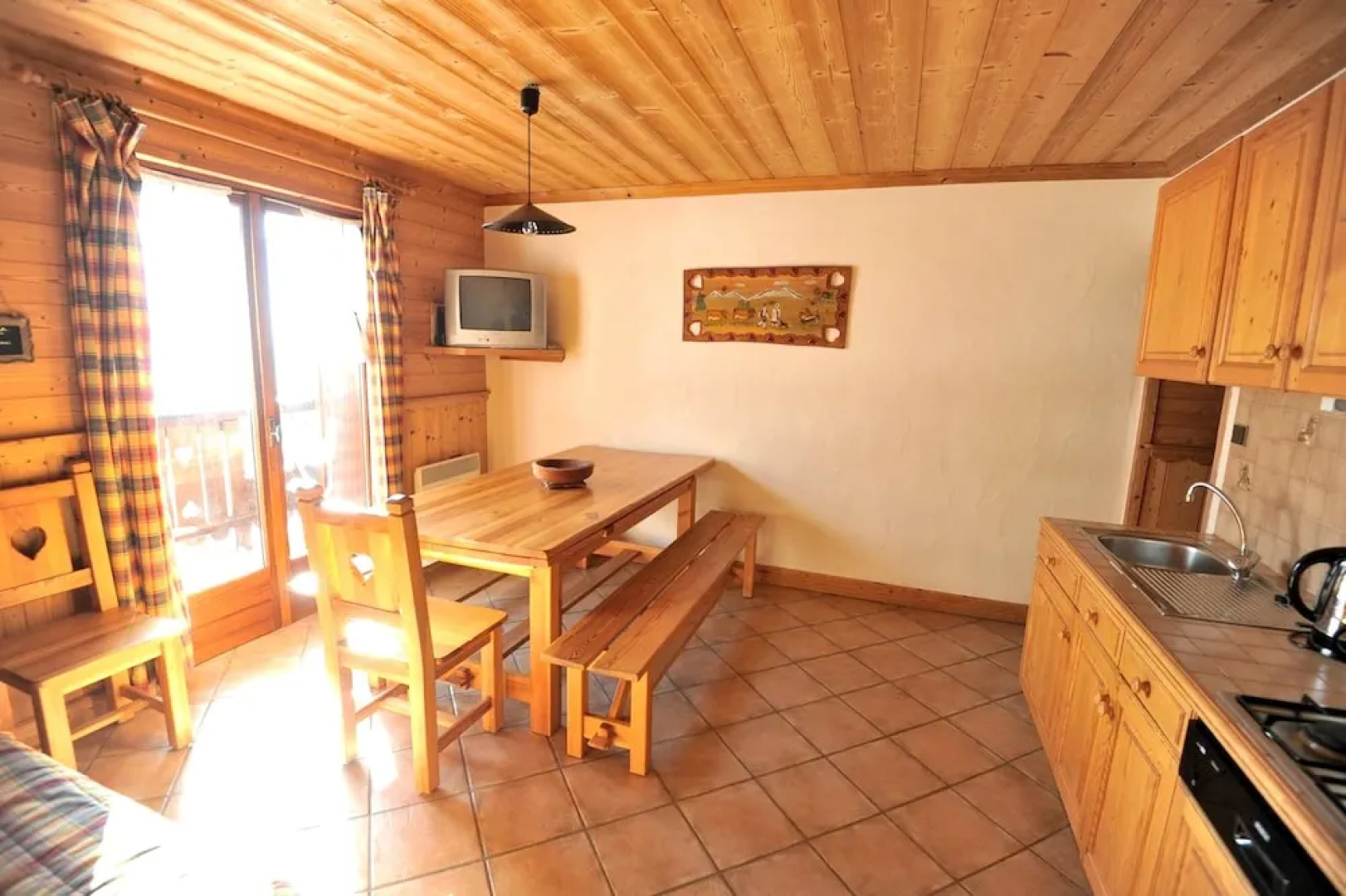 Apartment With 4 Bedrooms in Champagny-en-vanoise, With Wonderful Moun