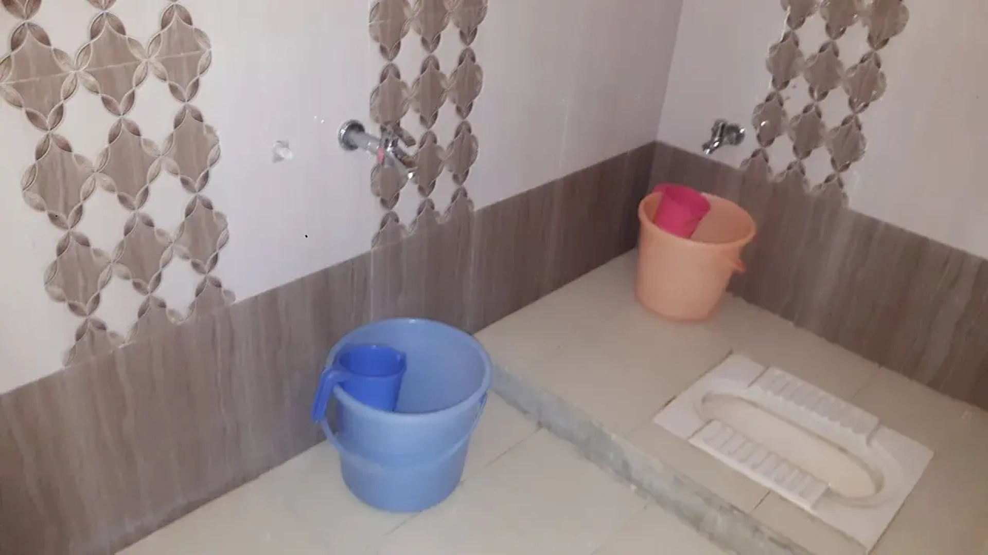 Hotel Karnavati Restaurant