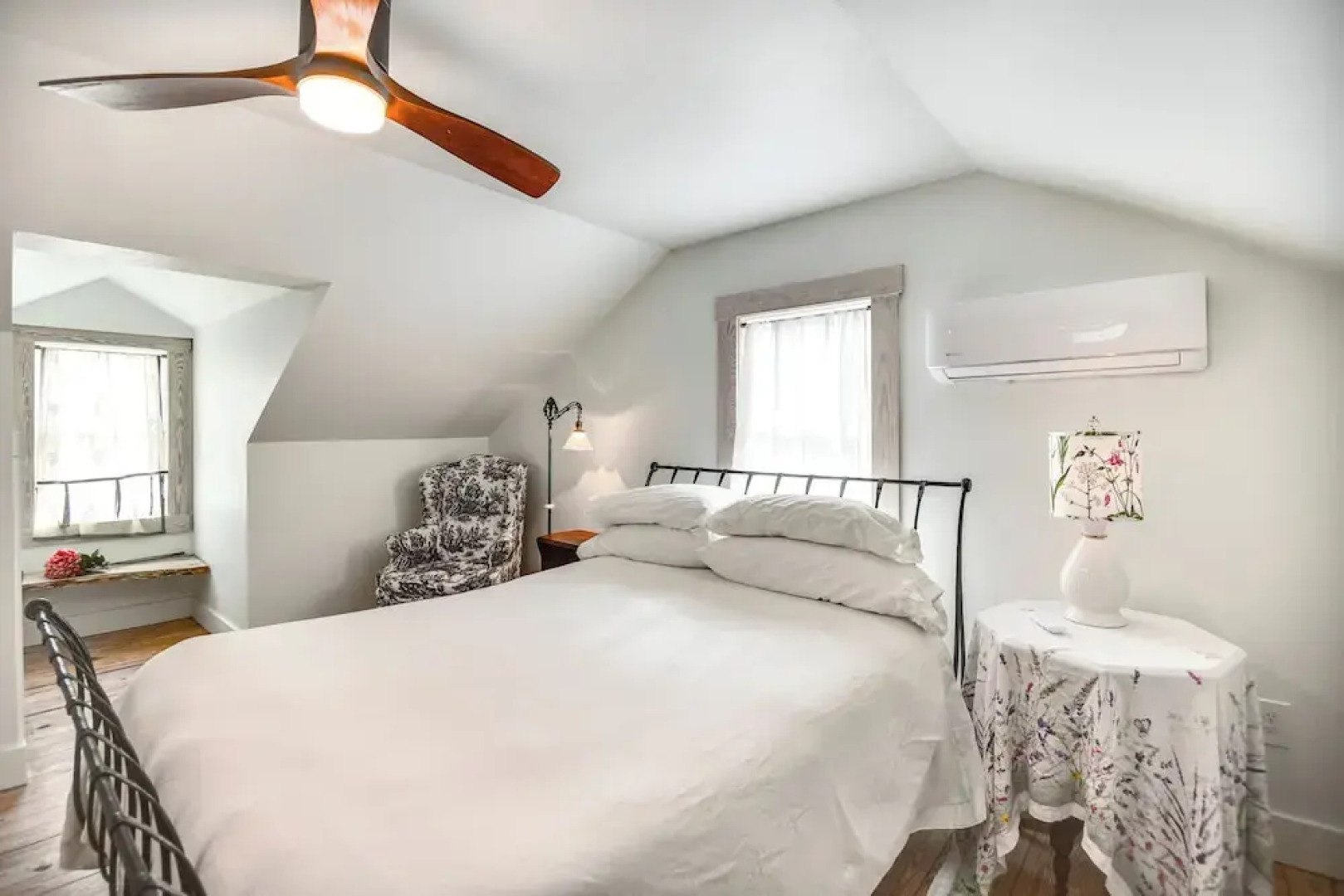 Virginia Retreat w/ Porch & Grill, Near Beaches!