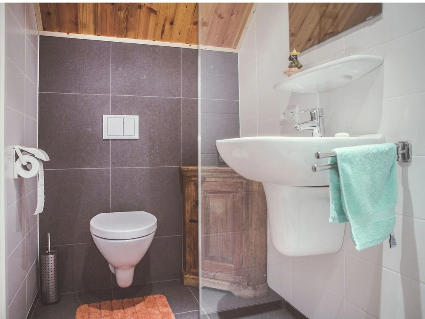 Quaint Holiday Home in Ravels With Garden