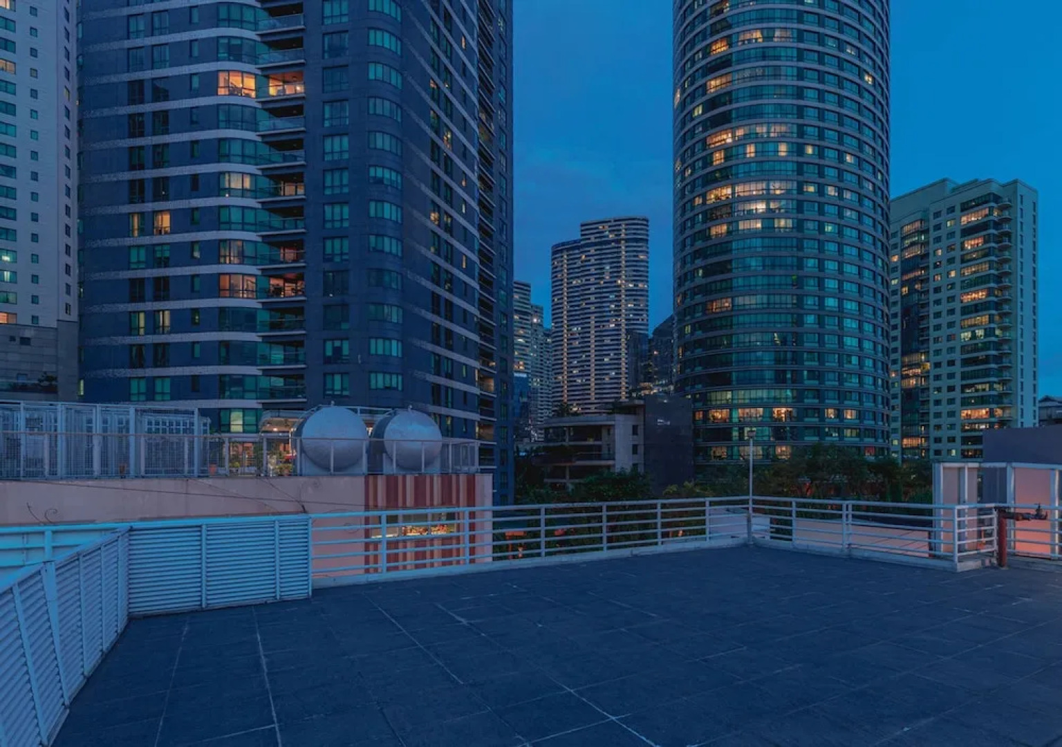 ZEN Premium near Rockwell Makati