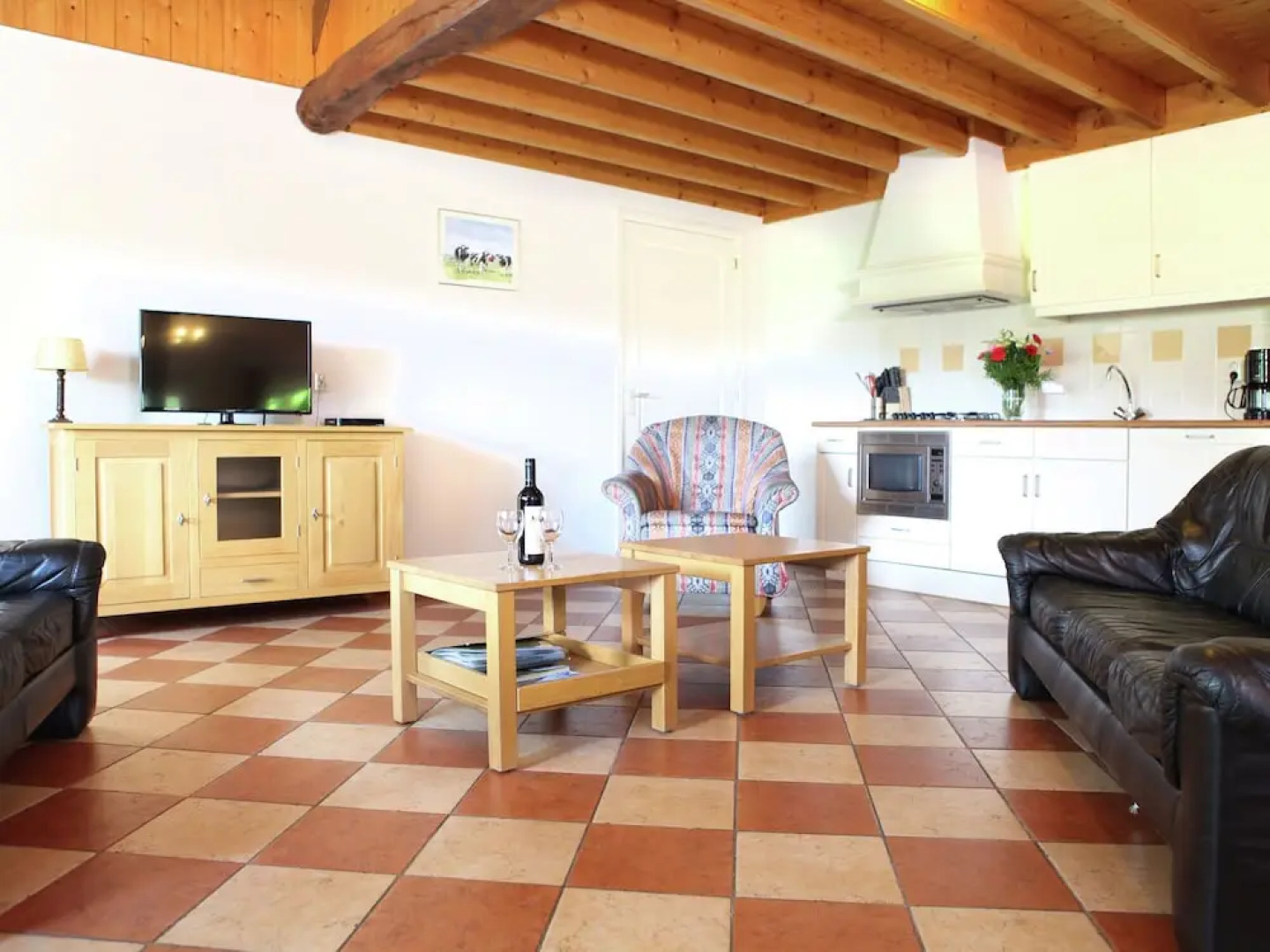 Pleasantly Holiday House is Situated on a Farm