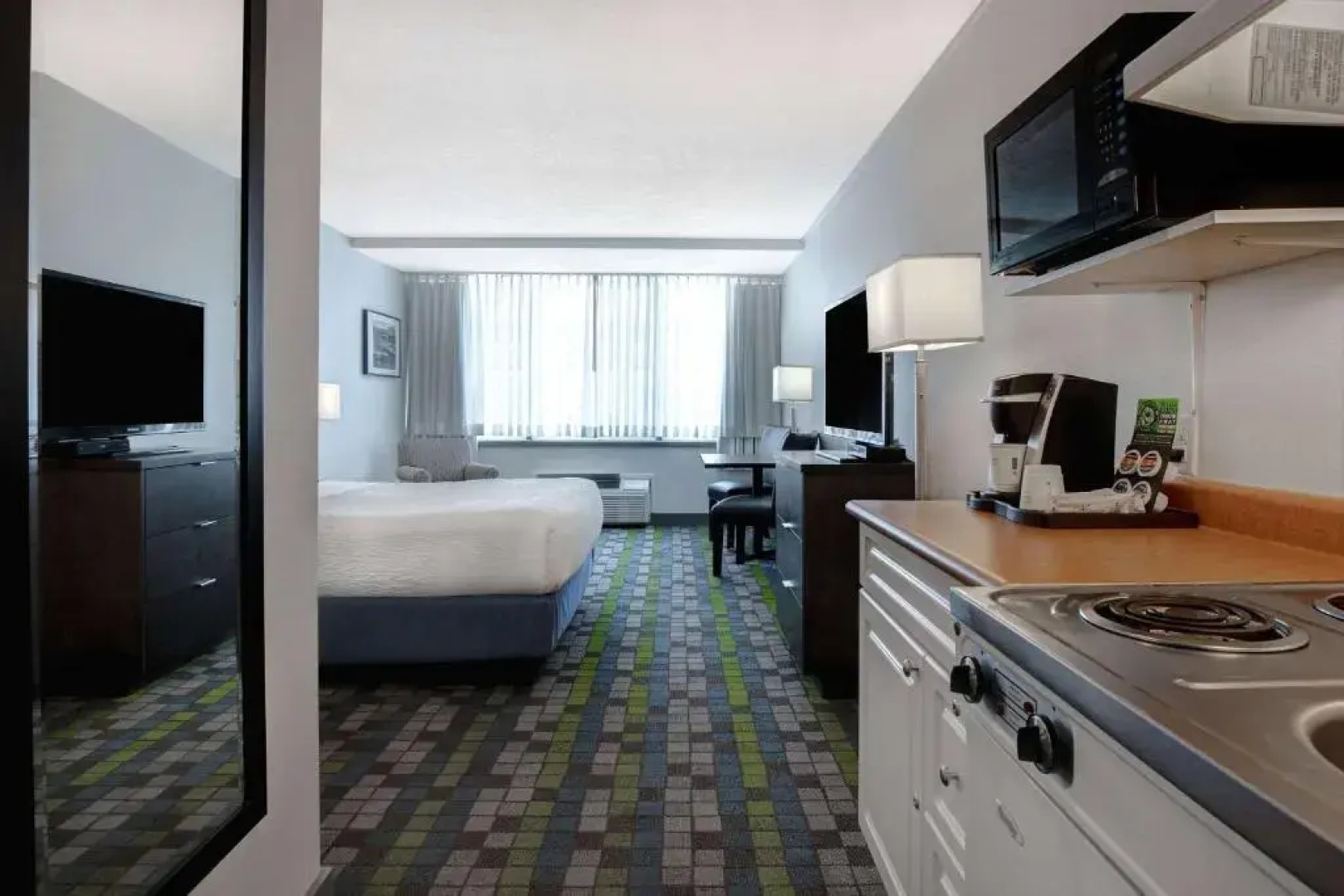 Victoria Airport/Sidney Travelodge
