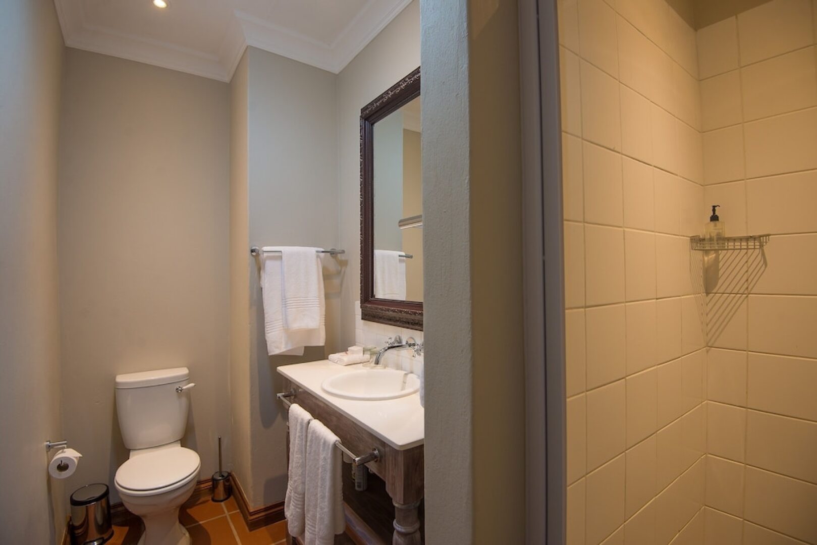 African Hills Safari Lodge & Spa