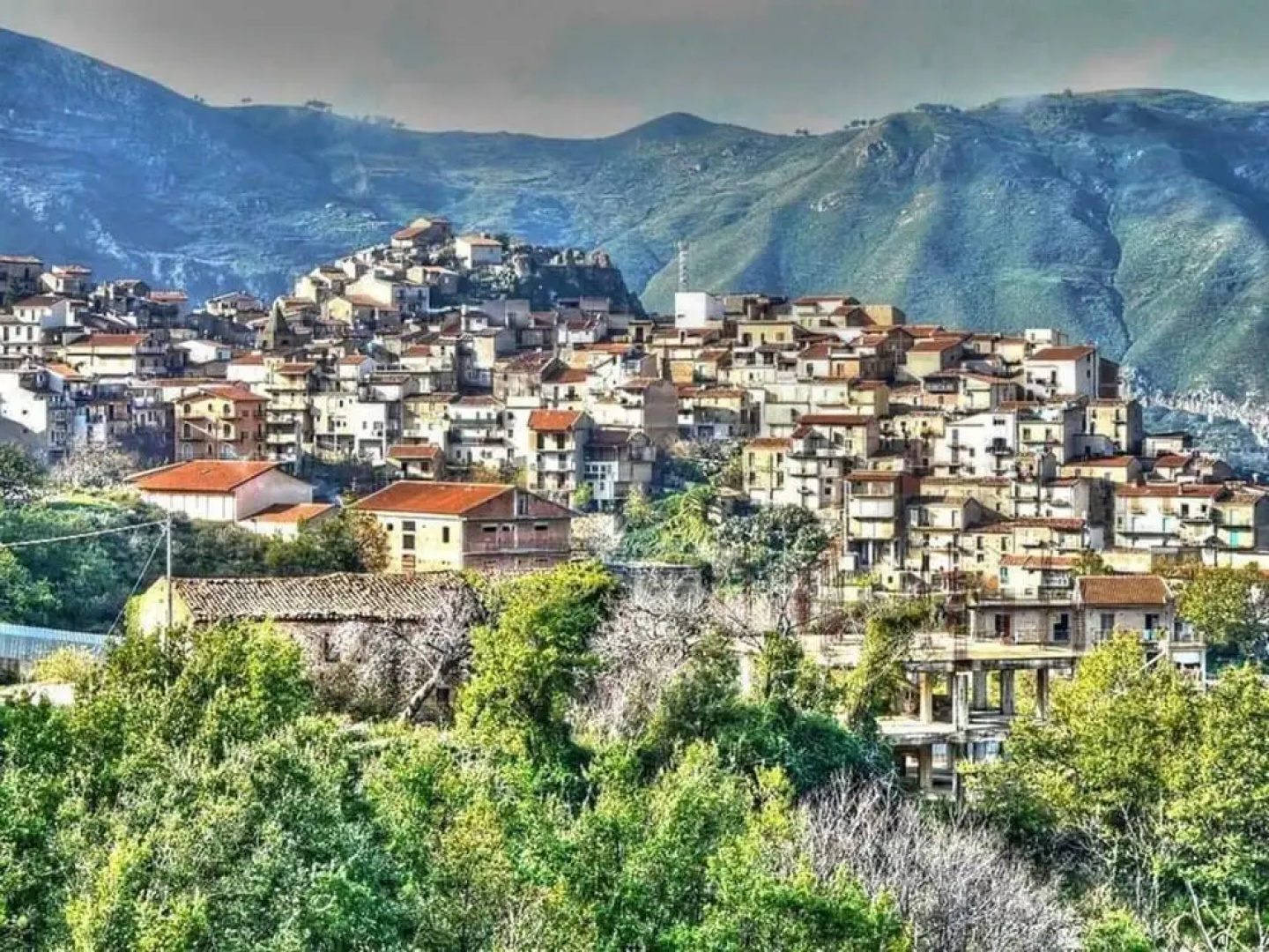 House With 3 Bedrooms in Galati Mamertino, With Furnished Balcony and Wifi Near the Beach