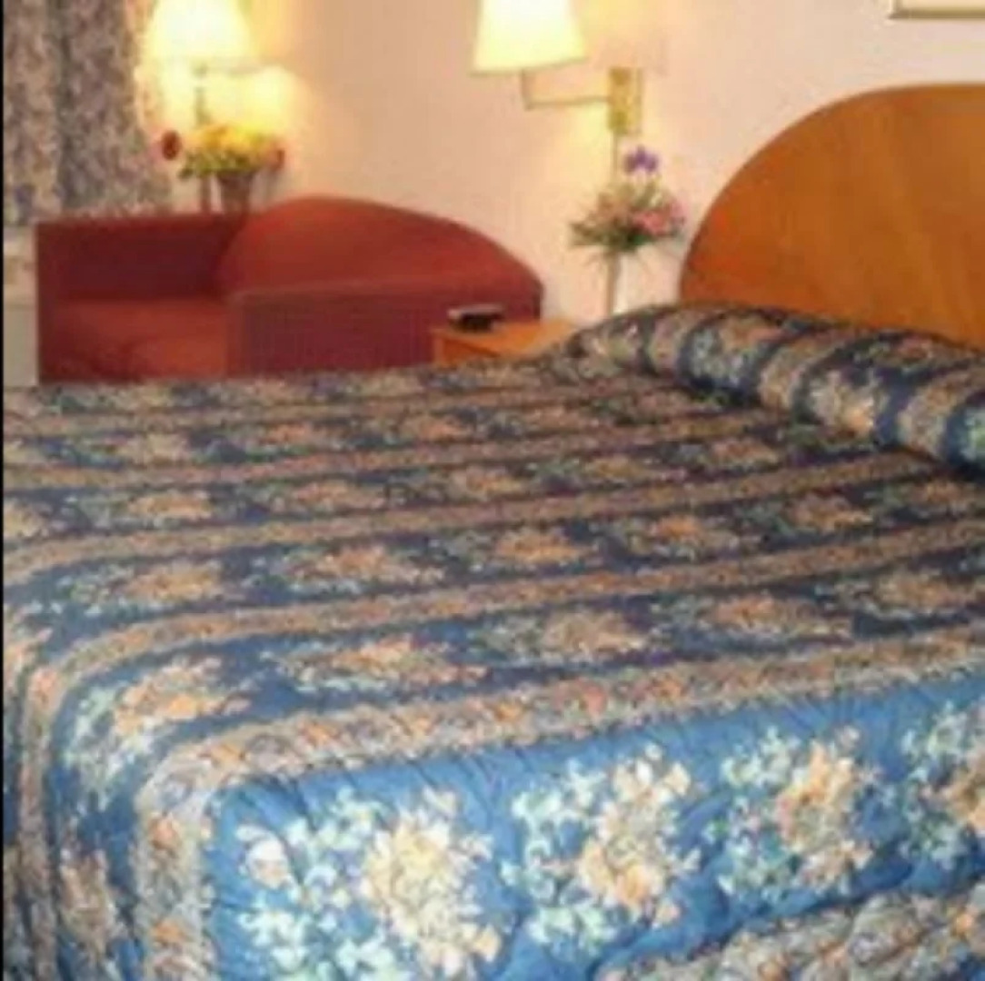 Bent's Fort at America's Best Value Inn