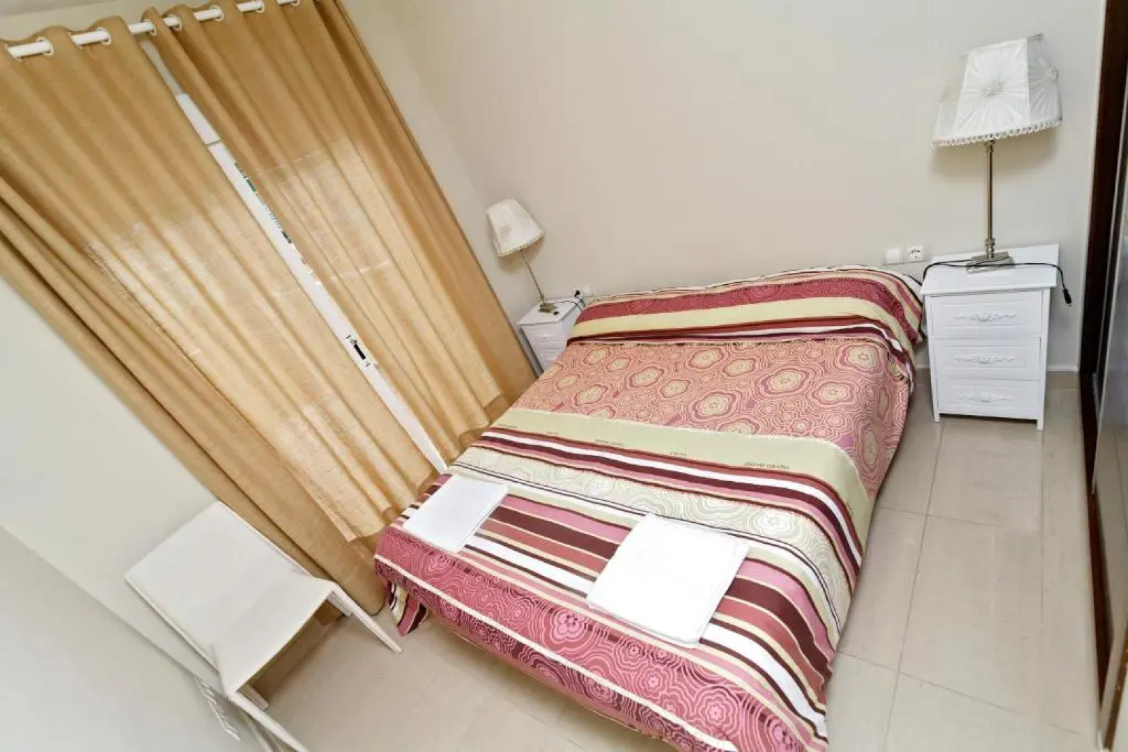 Apartamentos Carlton VyB