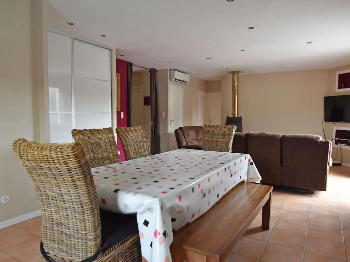 Air-conditioned Villa With Private, Fenced Swimming Pool With Covered Terrace