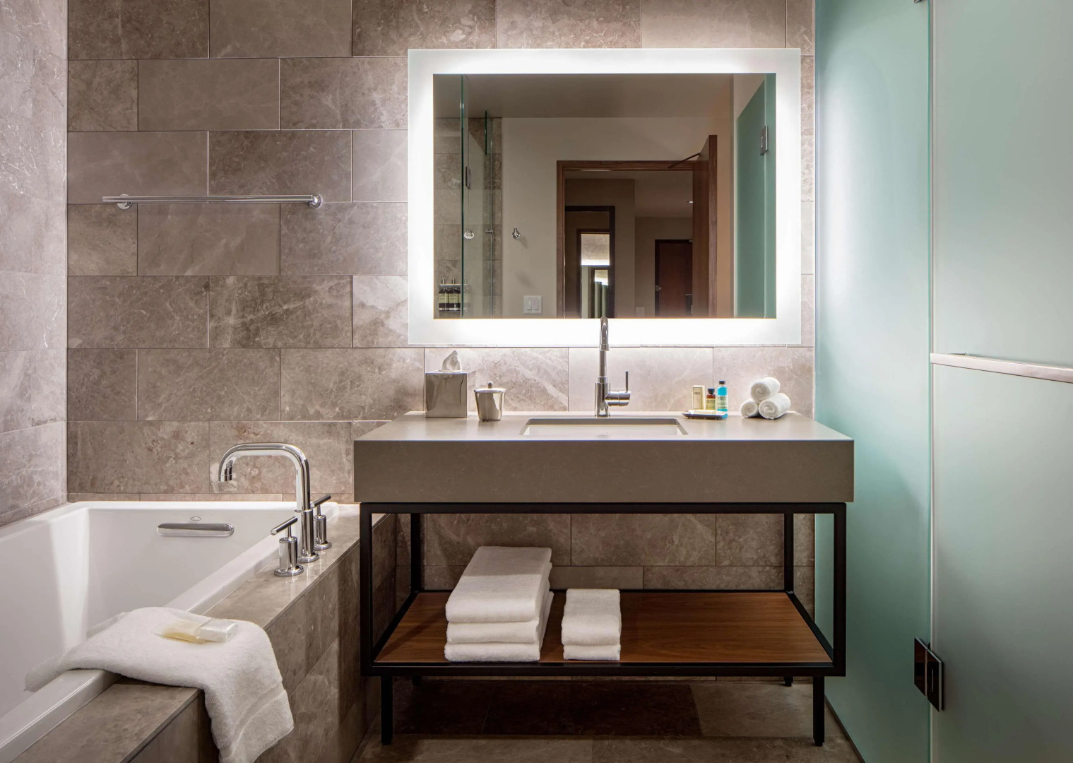 Hyatt Regency Lake Washington at Seattle’s Southport