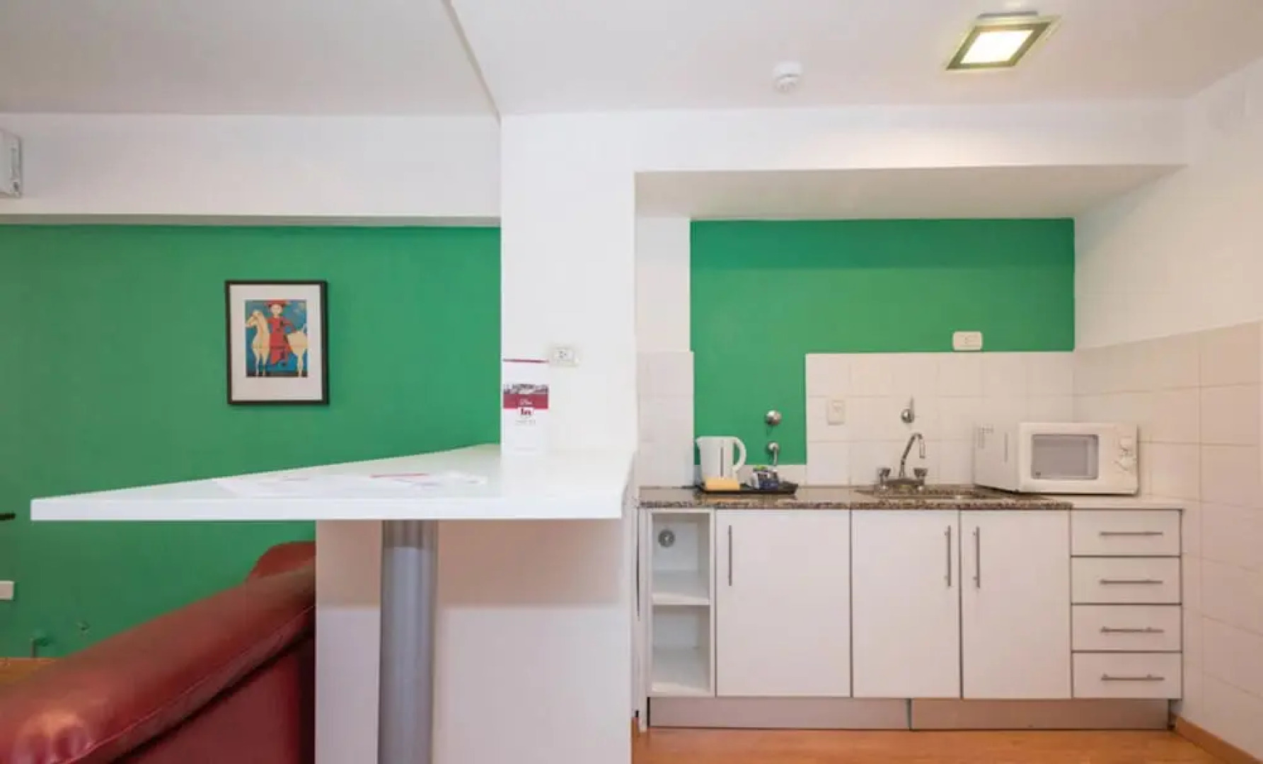 Urquiza Apart Hotel & Suites