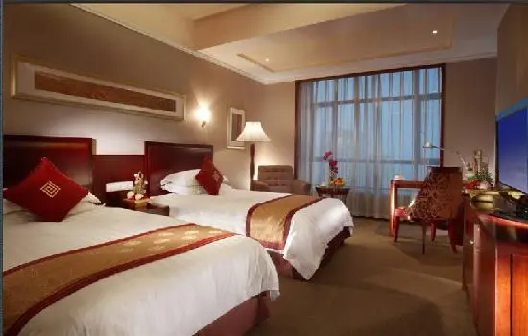 New Century Pujiang Hotel
