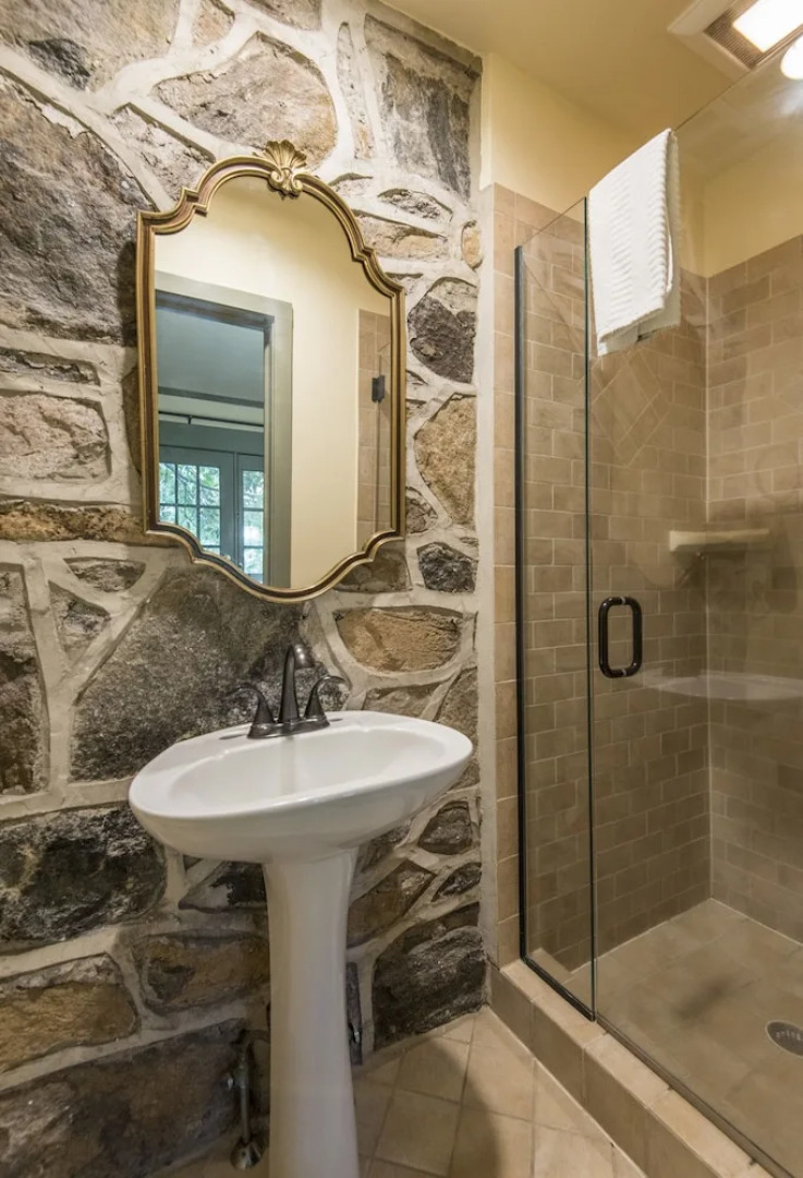 The Inn at Grace Winery