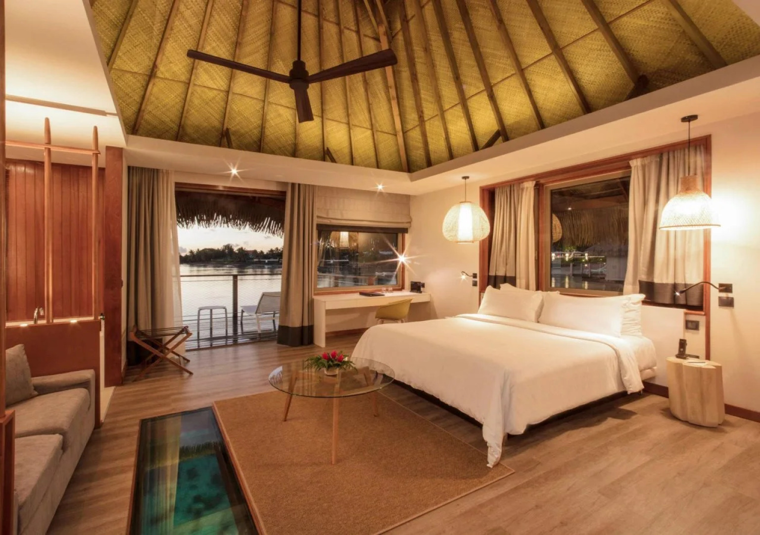 Tahiti Ia Ora Beach Resort