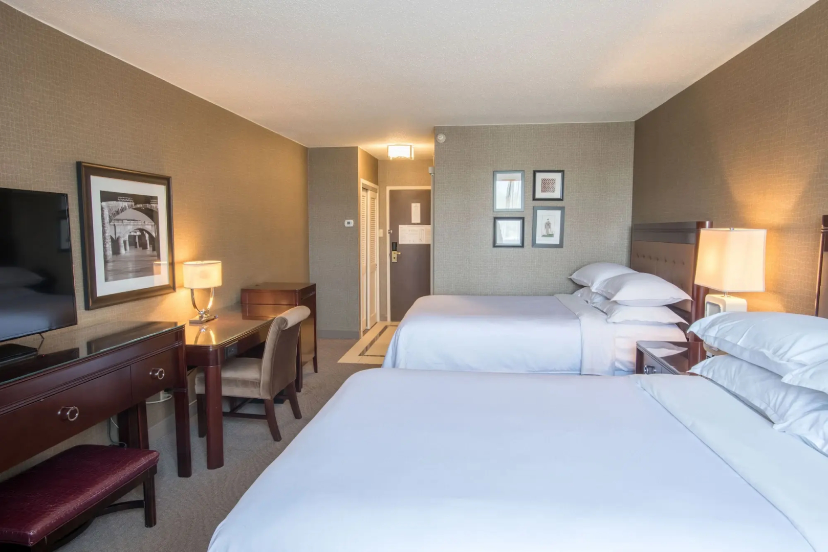 Sheraton Harrisburg Hershey Hotel