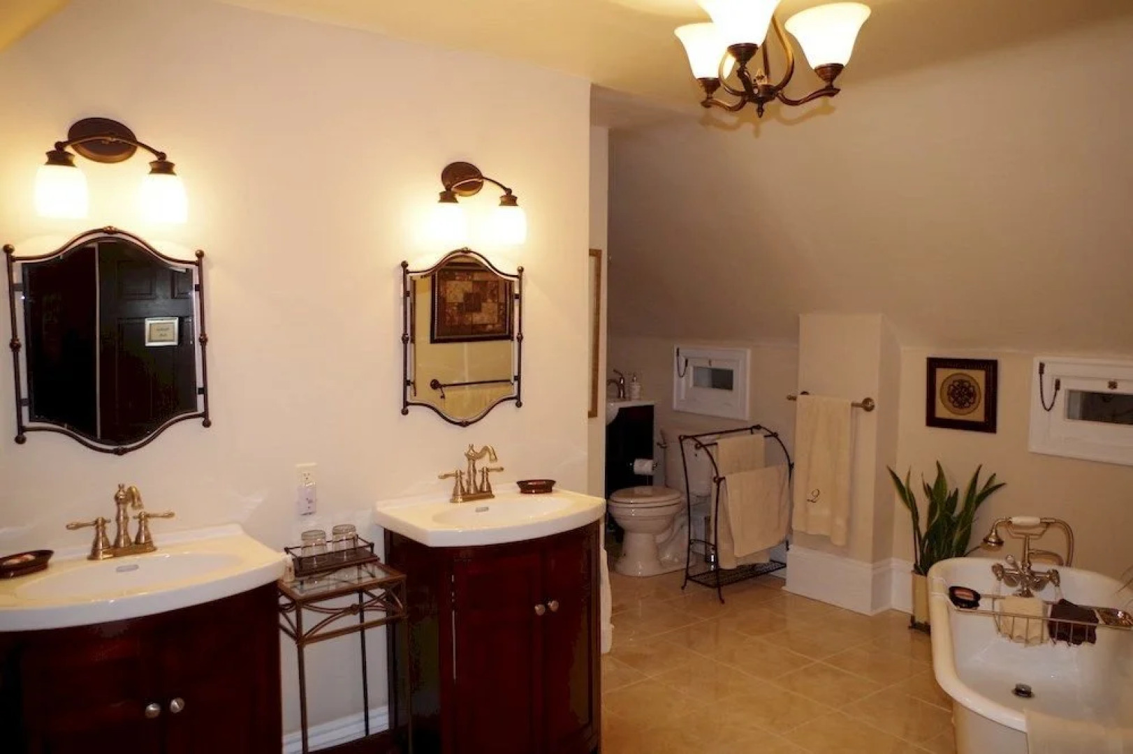 Quartermain House Bed & Breakfast