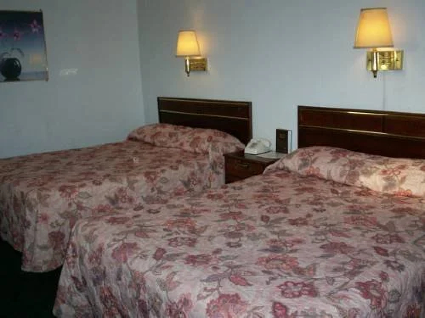 Colonial Inn
