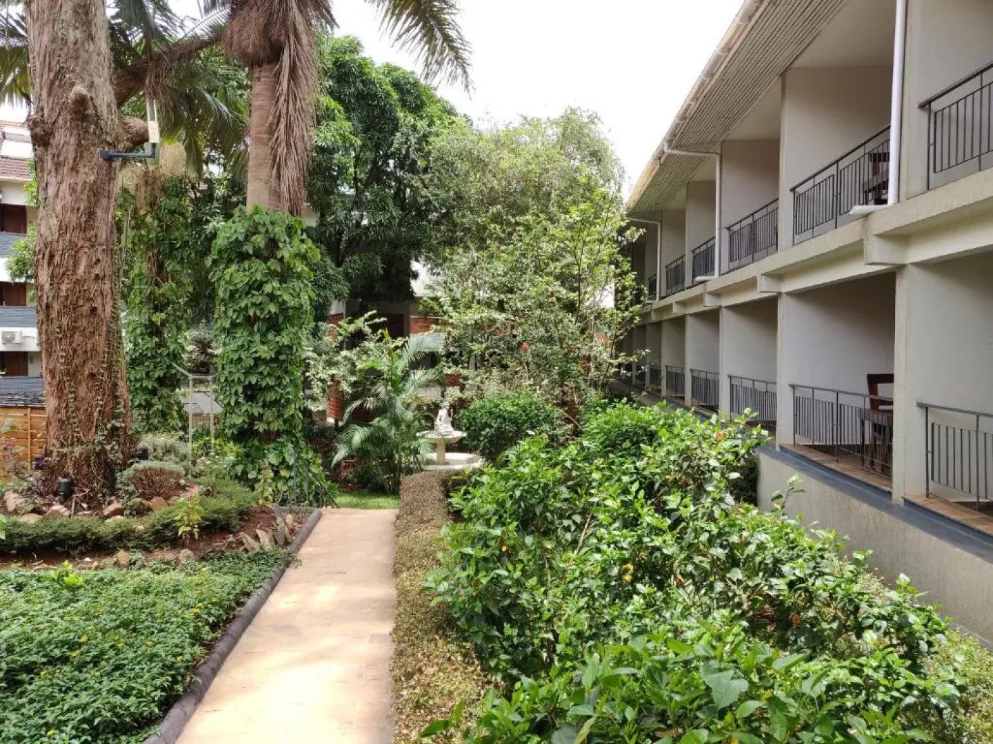 Отель Fairway Hotel & Spa