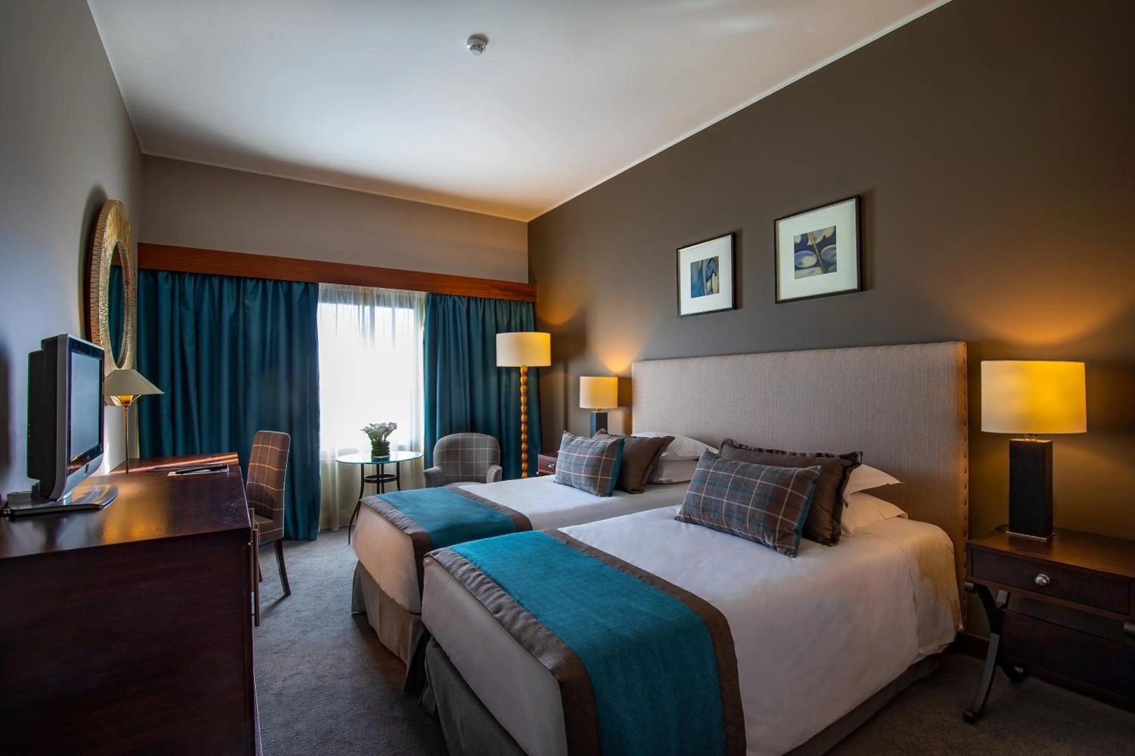 Отель Verdi Santarem