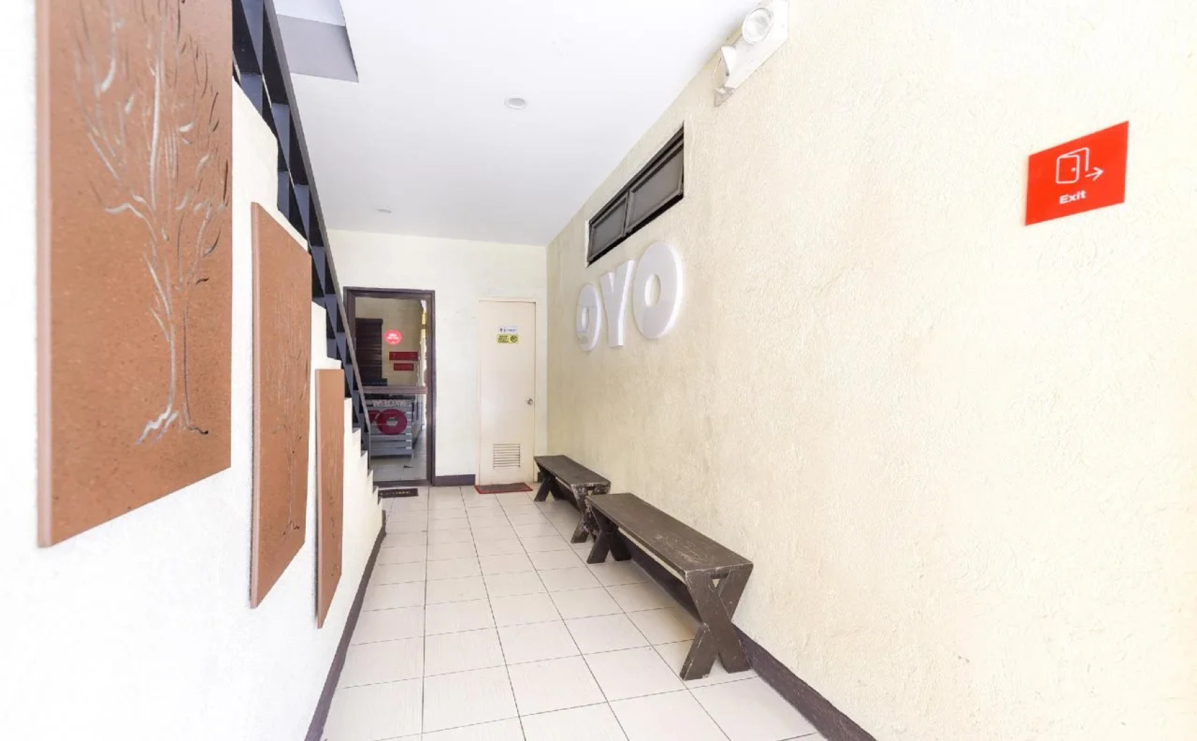 OYO 112 Majesty Suites