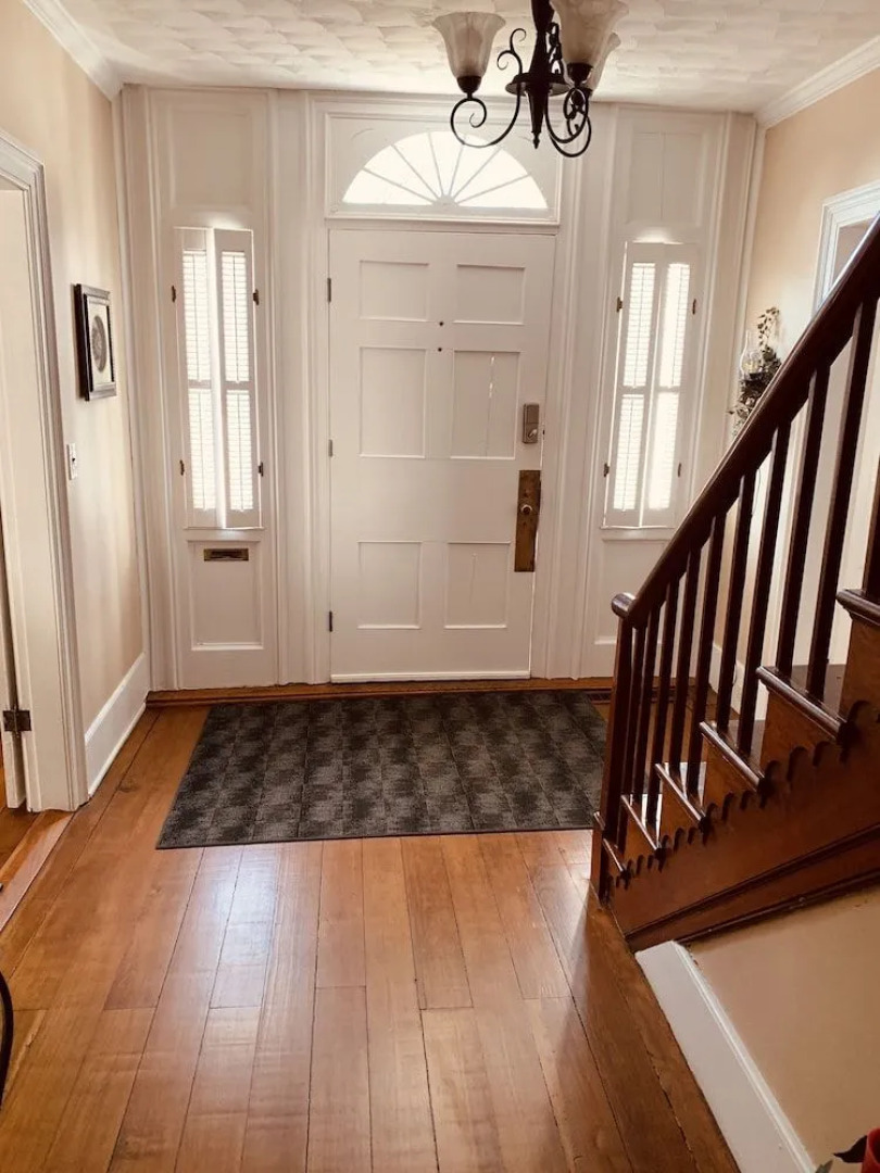 Centennial Inn Bed & Breakfast