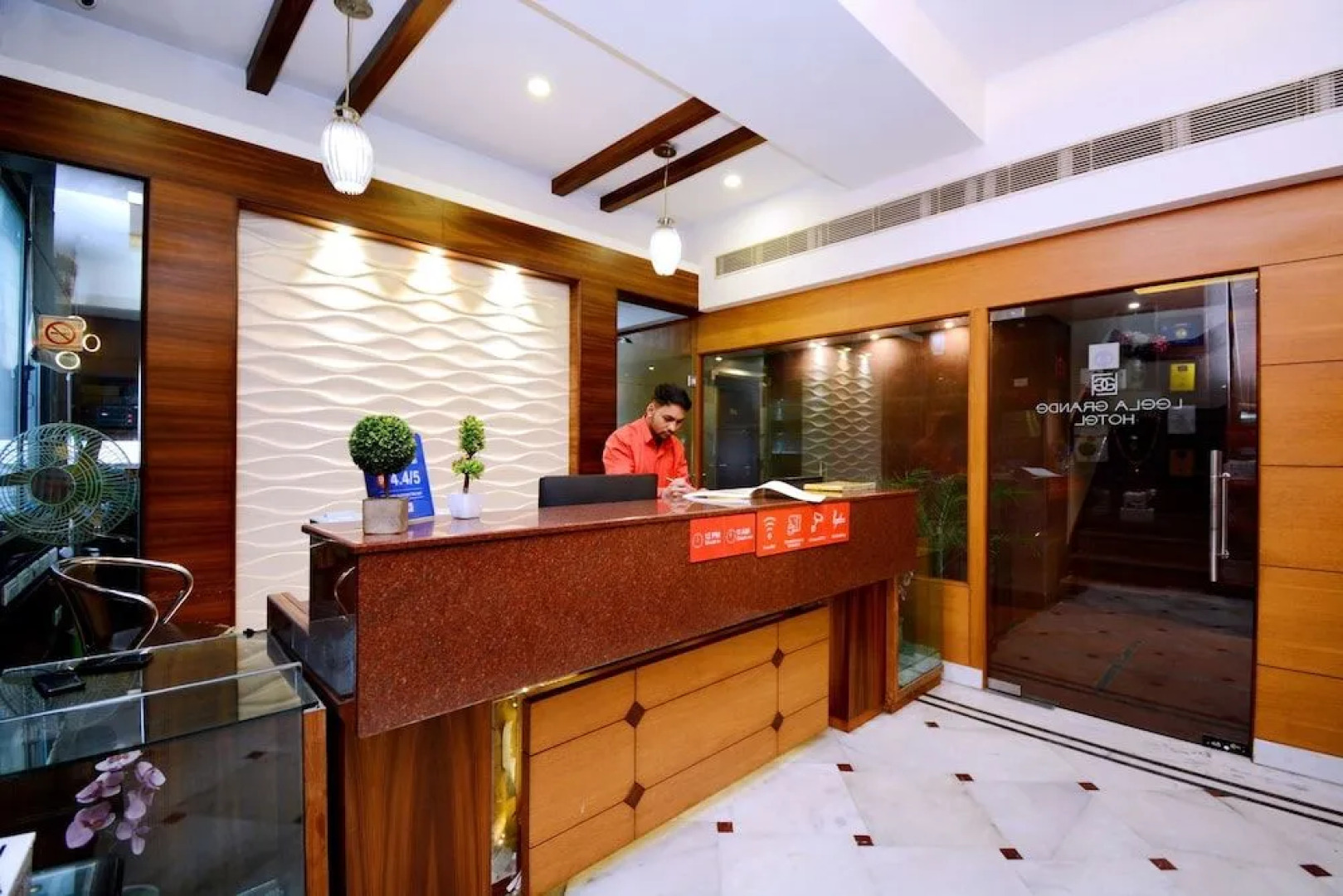 Oyo 8361 Leela Residency