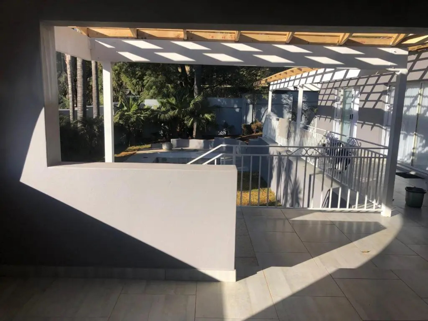 6 on Acacia & 8 on Acacia Guesthouse