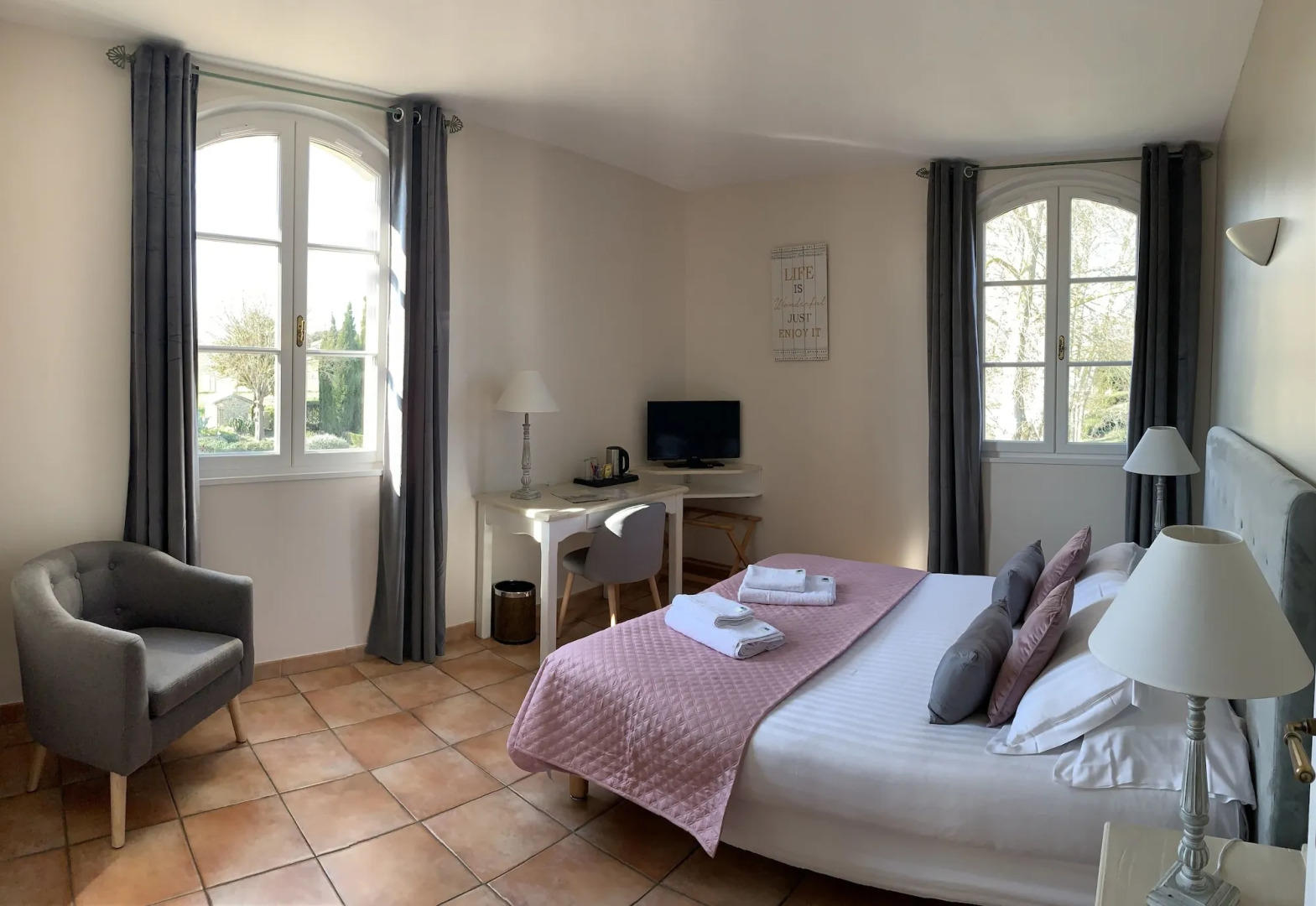 Hotel La Bastide Saint Martin