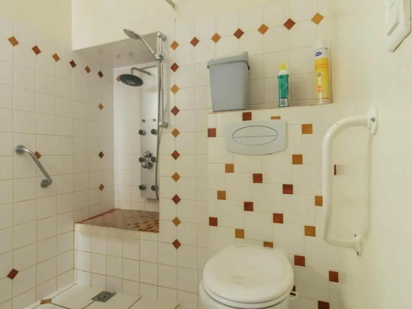 MAISON GIROUX, 3 PIèCES, 4 PERSONNES - FR-1-591-48