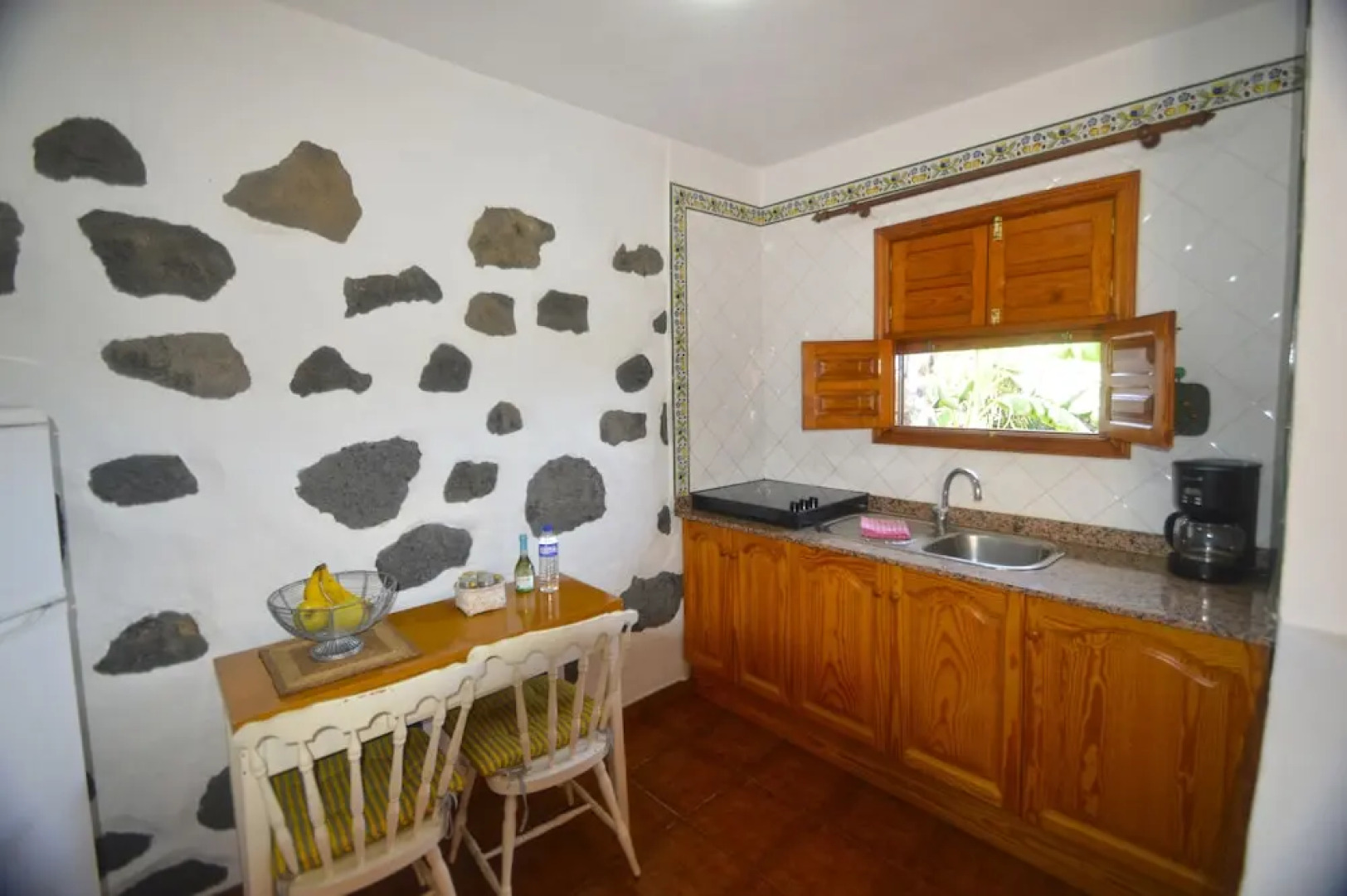 Casa Sombrero de Pico A by Isla Bonita