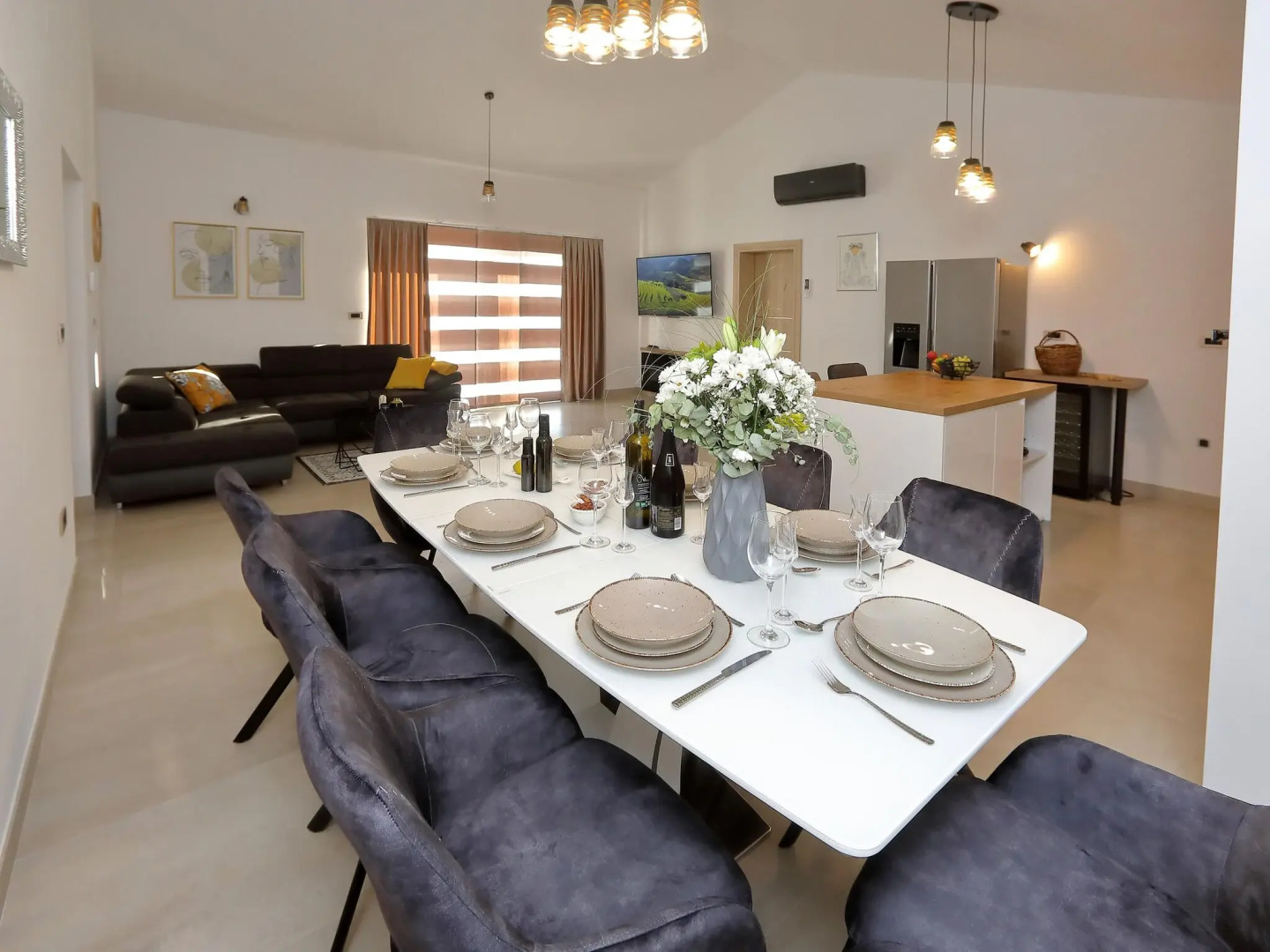 Amazing villa with pool and sea view surrounded by nature