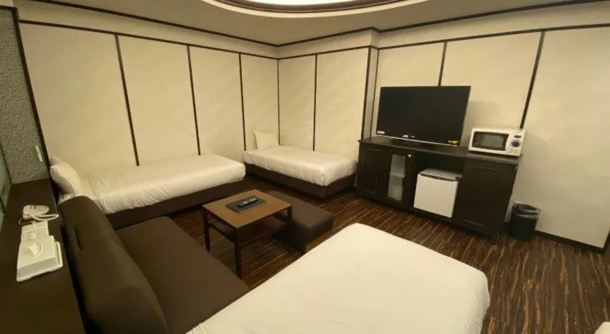 Ginowan Crystal Hotel