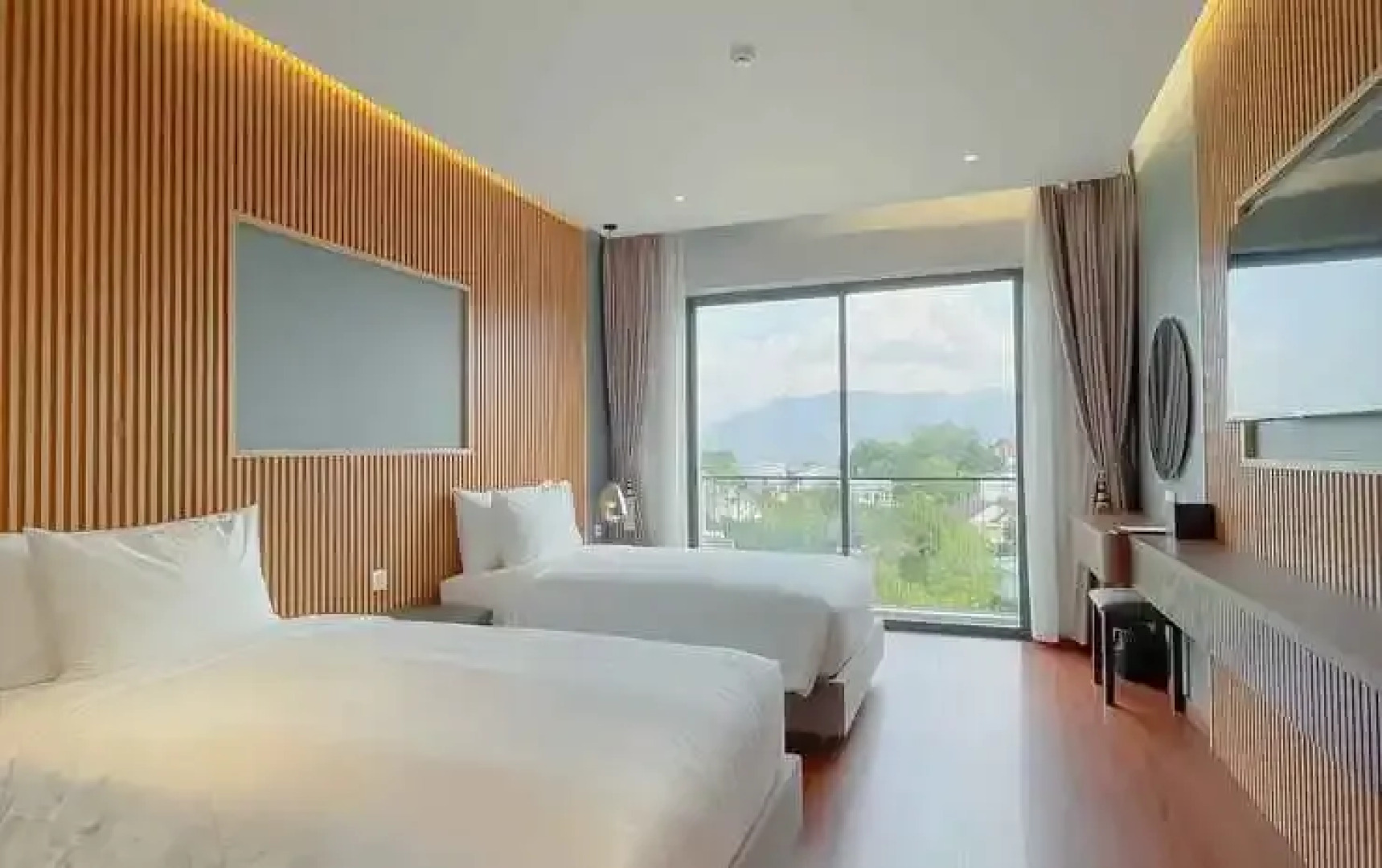 Sunflower Hotel & Resort