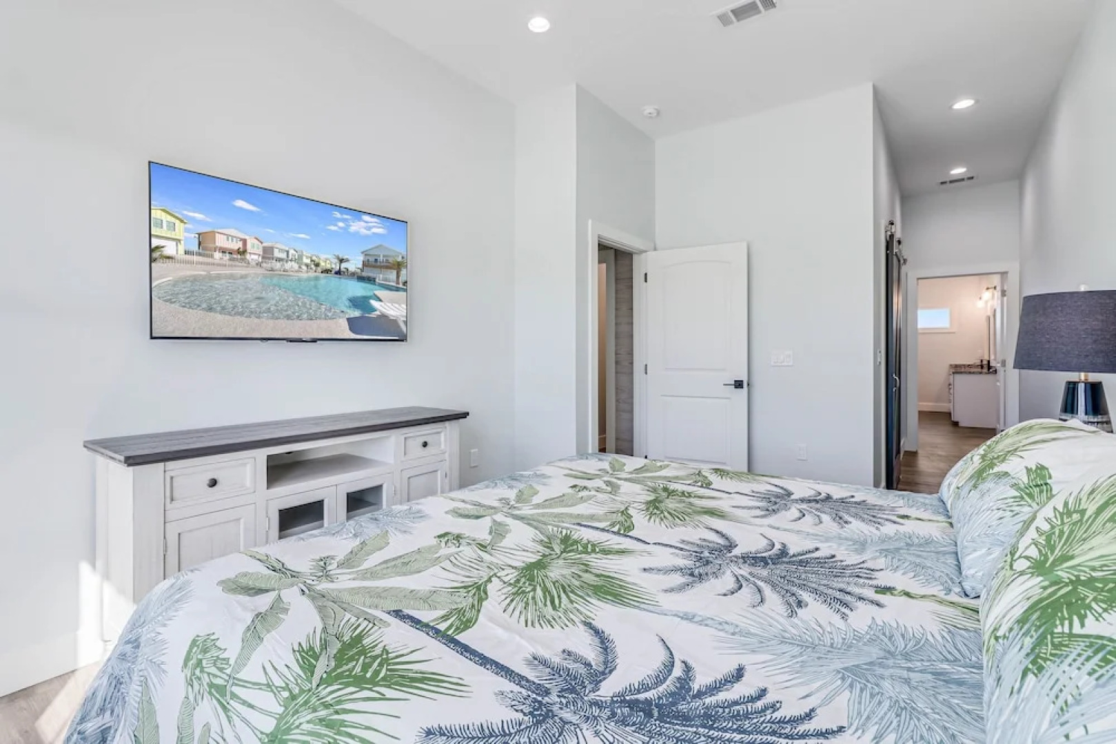 Ahoy Matey Sp151 4 Bedroom Home by RedAwning