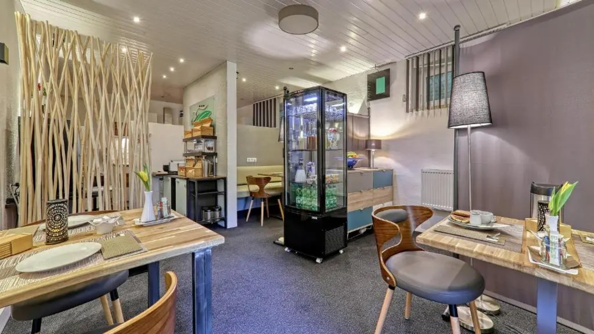 Suit & Frühstück zum Latschen