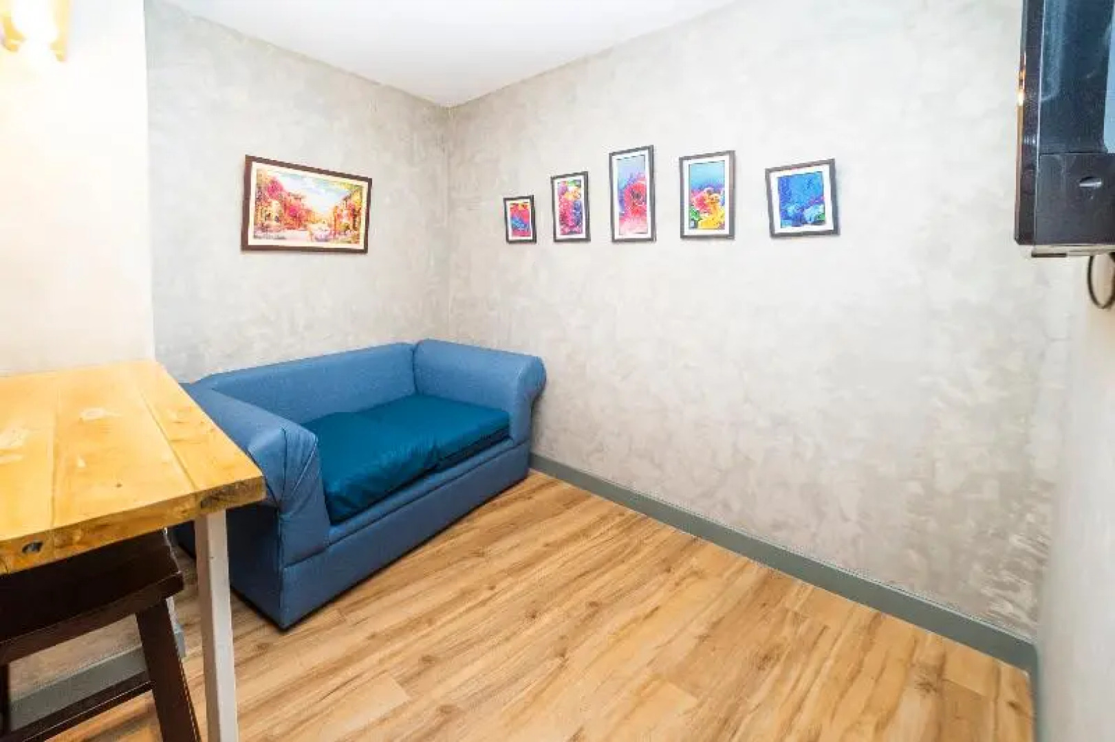 Edilberto's Bed And Breakfast by OYO Rooms