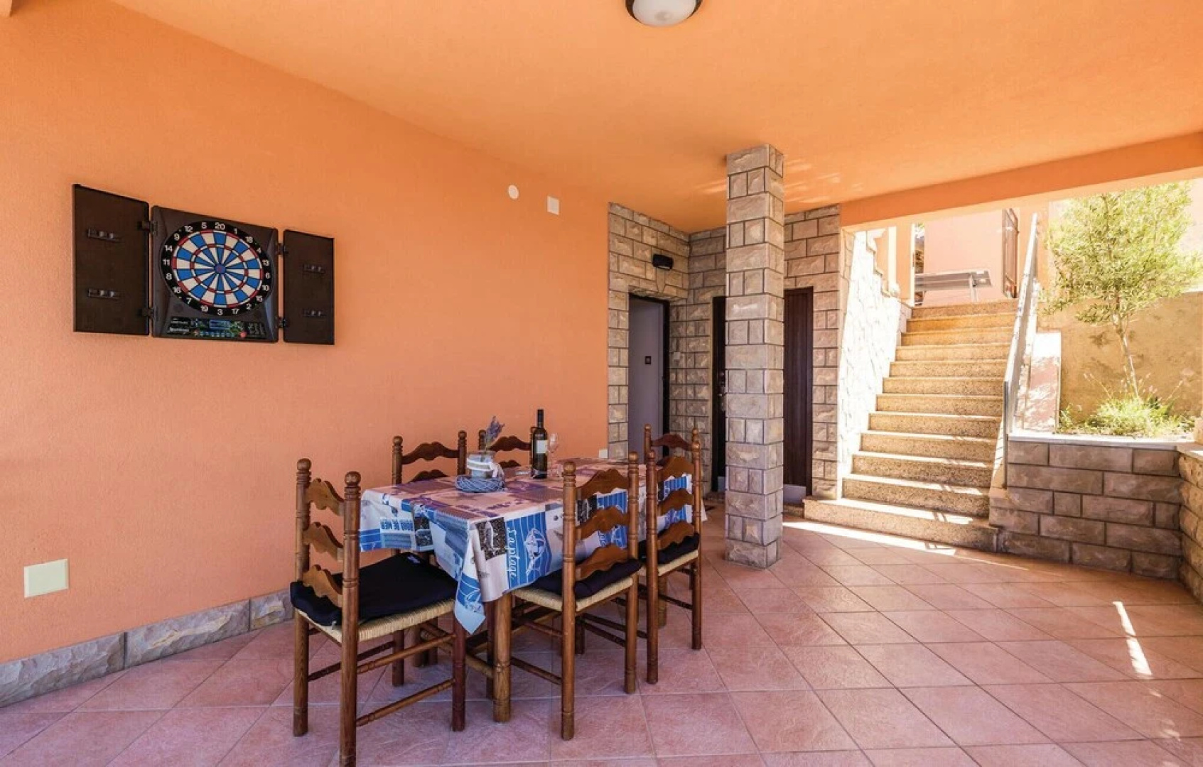 Beautiful Home in Lukovo Sugarje With 5 Bedrooms, Jacuzzi and Wifi