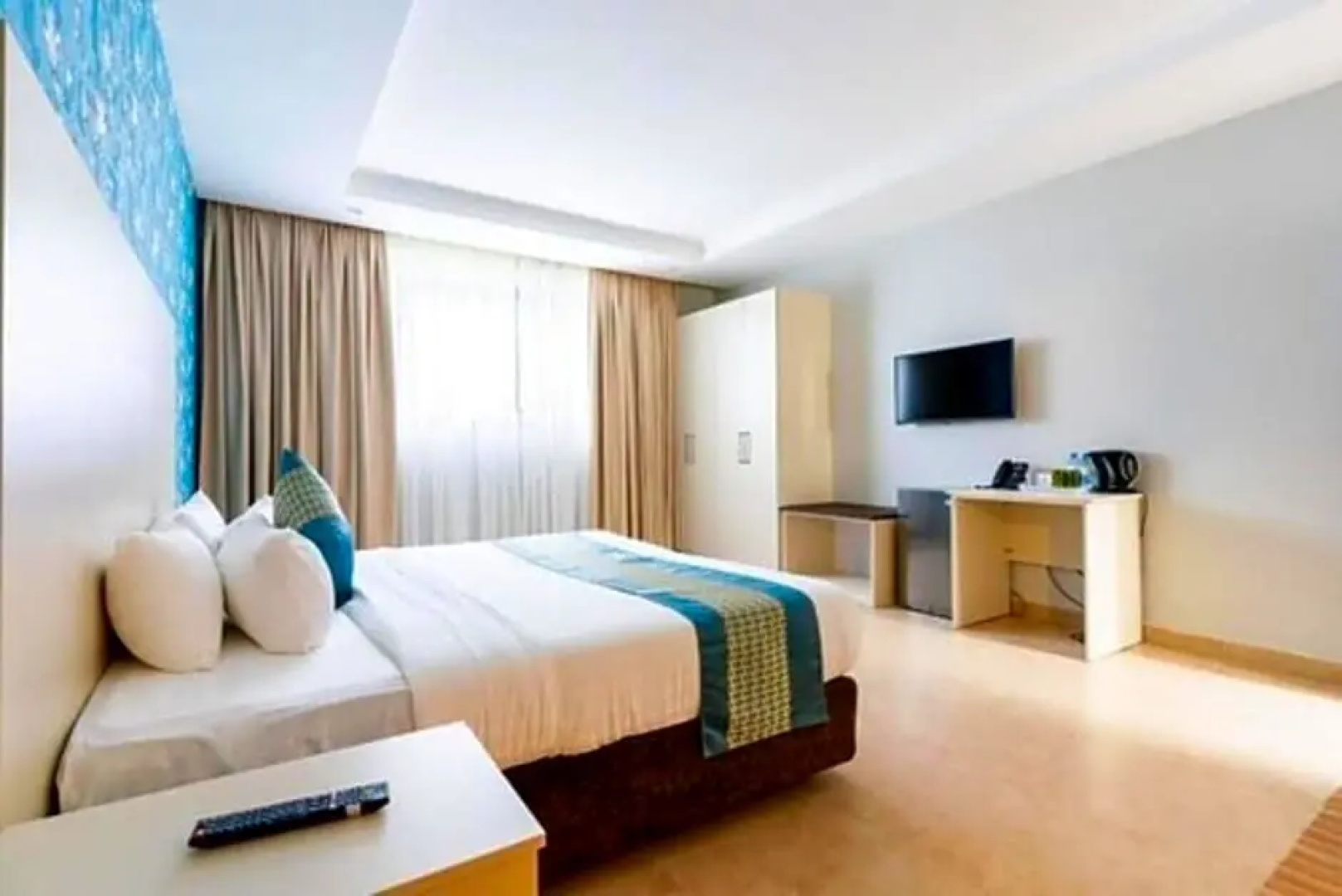 Blooming Suites