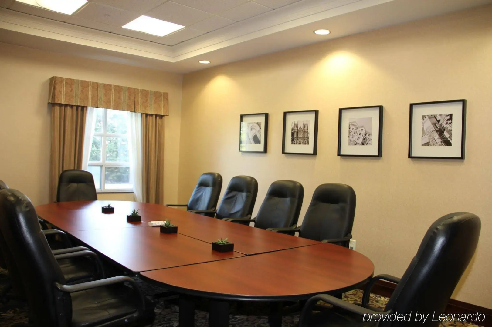 Staybridge Suites London by IHG