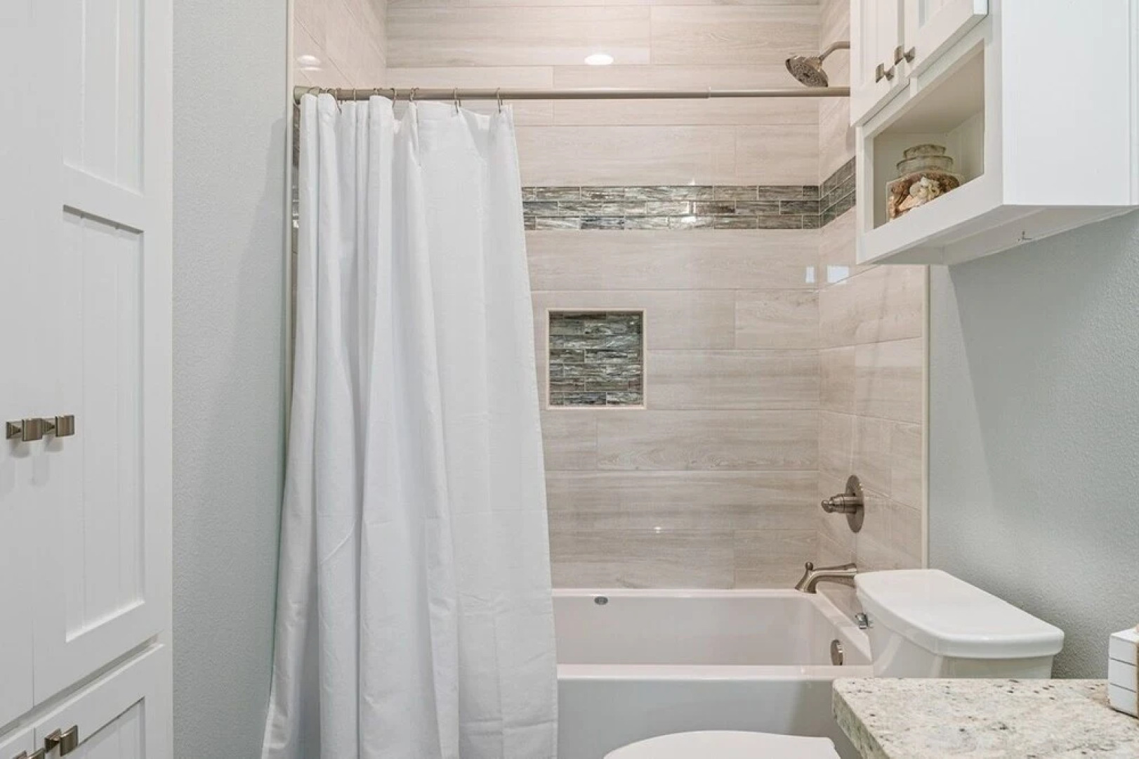 Twin Tides 4 Bedroom Home by Redawning