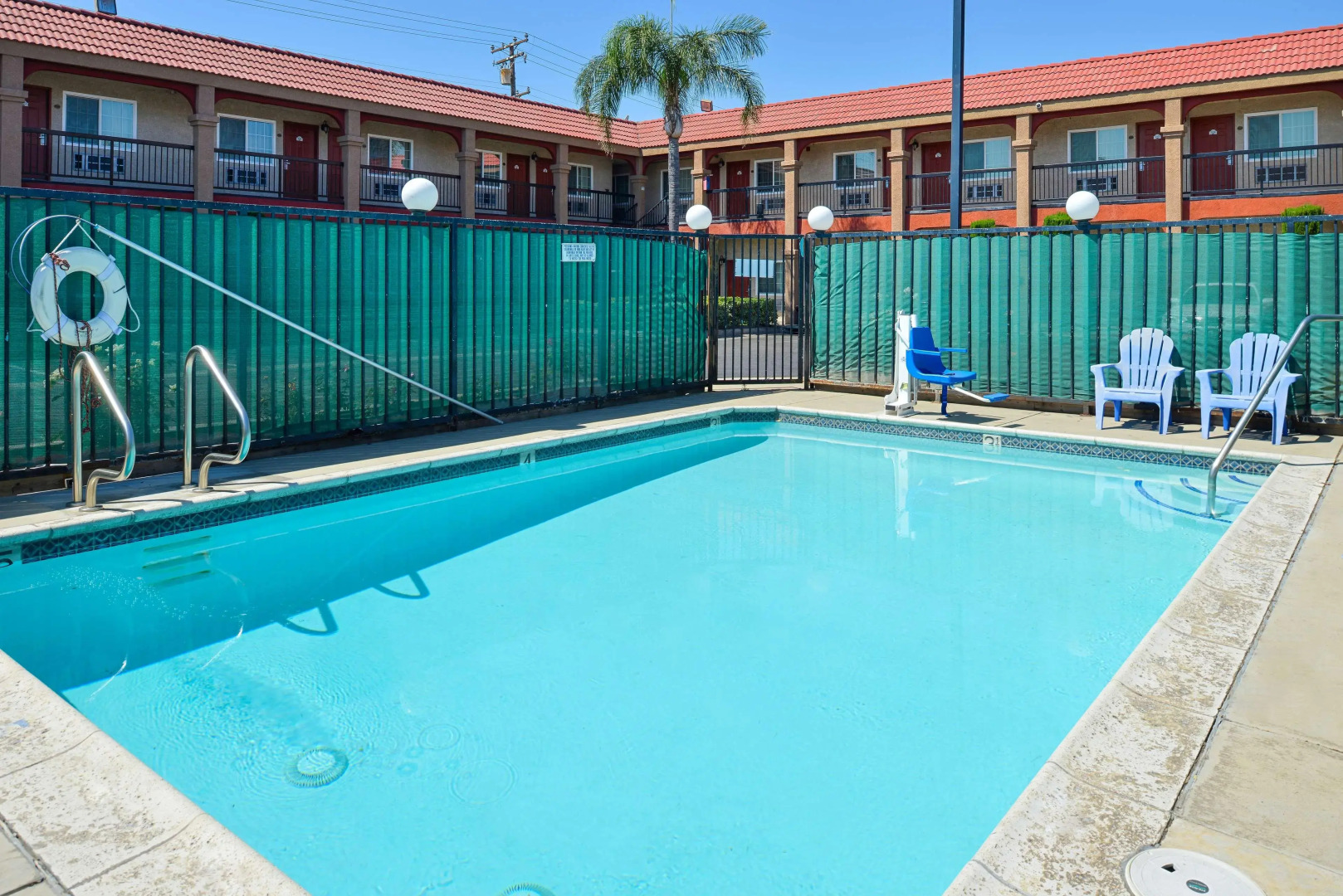 Americas Best Value Inn-Rialto