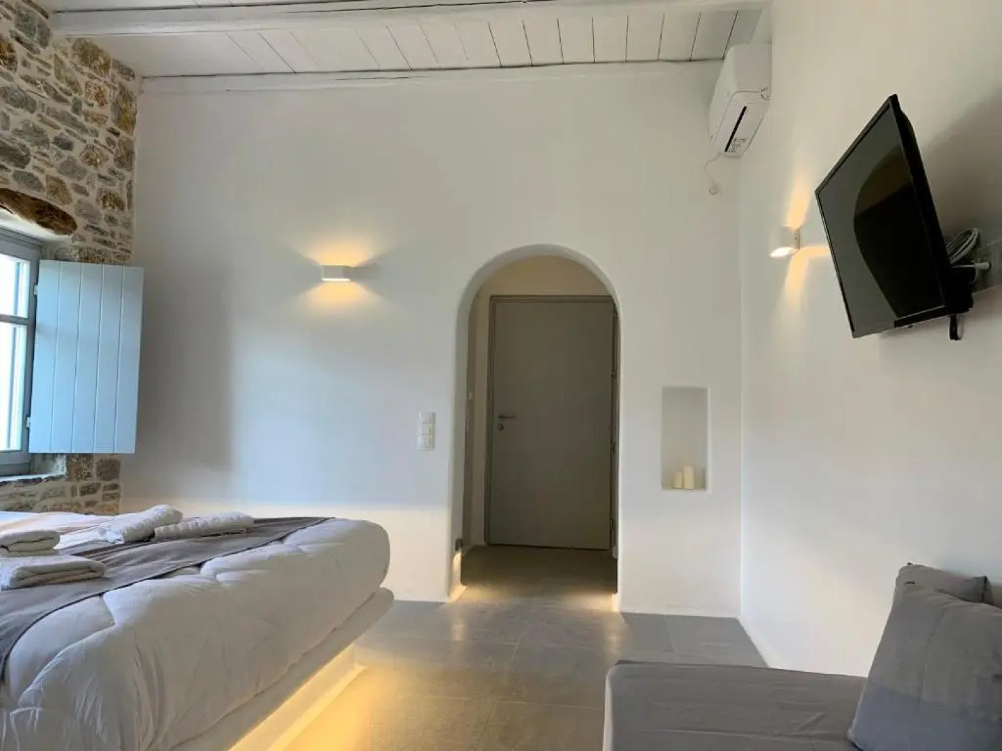 Thomas Villas on the beach Katapola