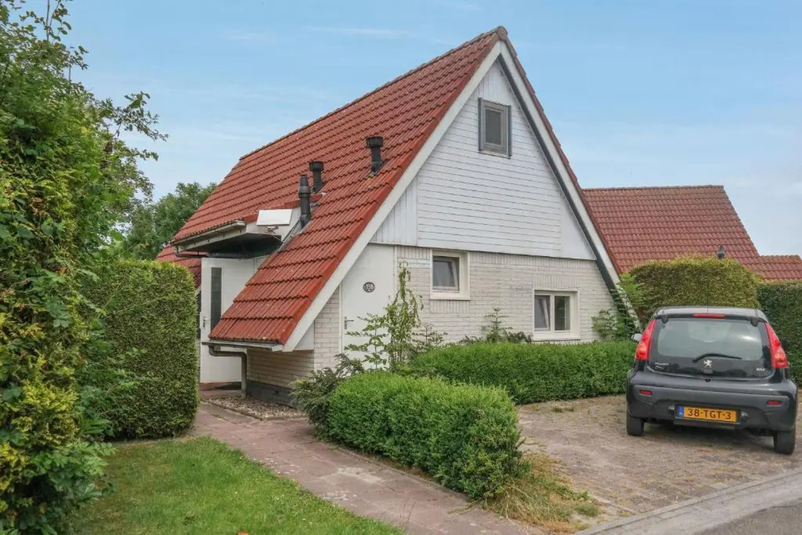 Merle 6 pers Modern holiday home with private fenced garden