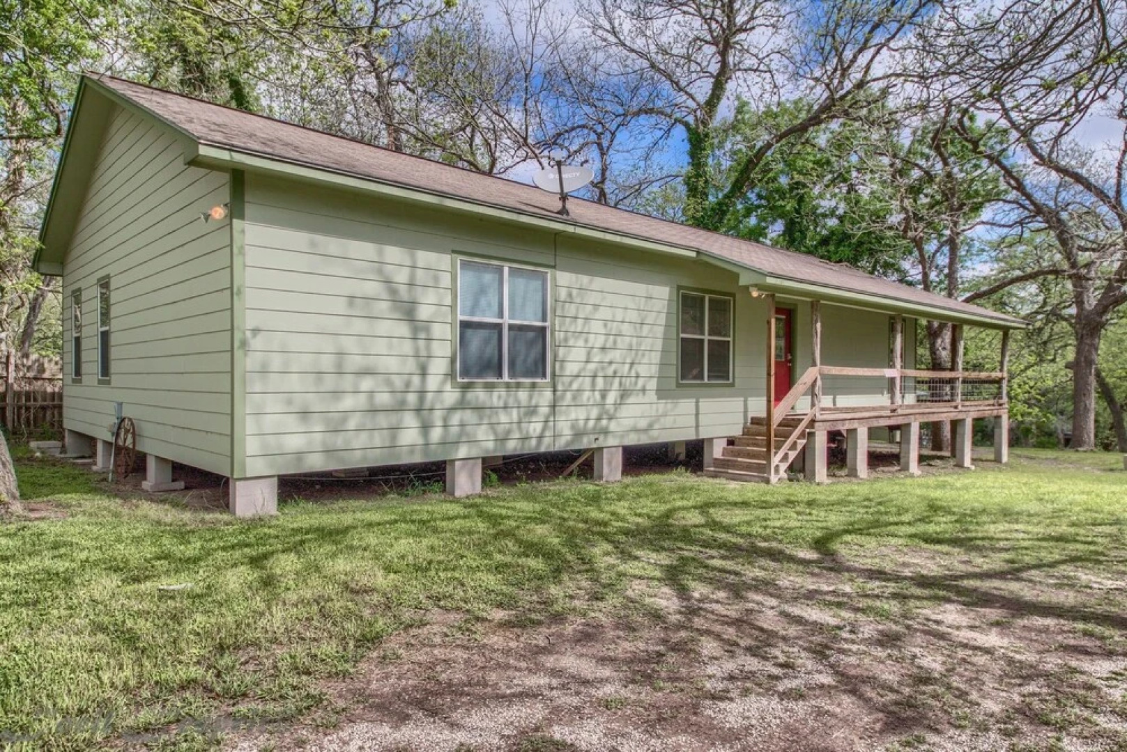 Texas Blue Wagon Rr9084b3 7 Bedroom Home by RedAwning