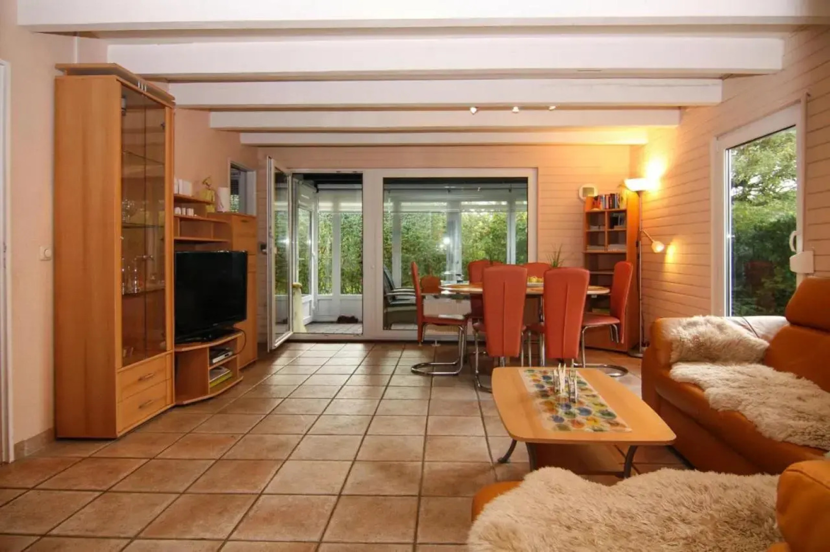 Bungalow in Warwerort Near Wadden Sea Park